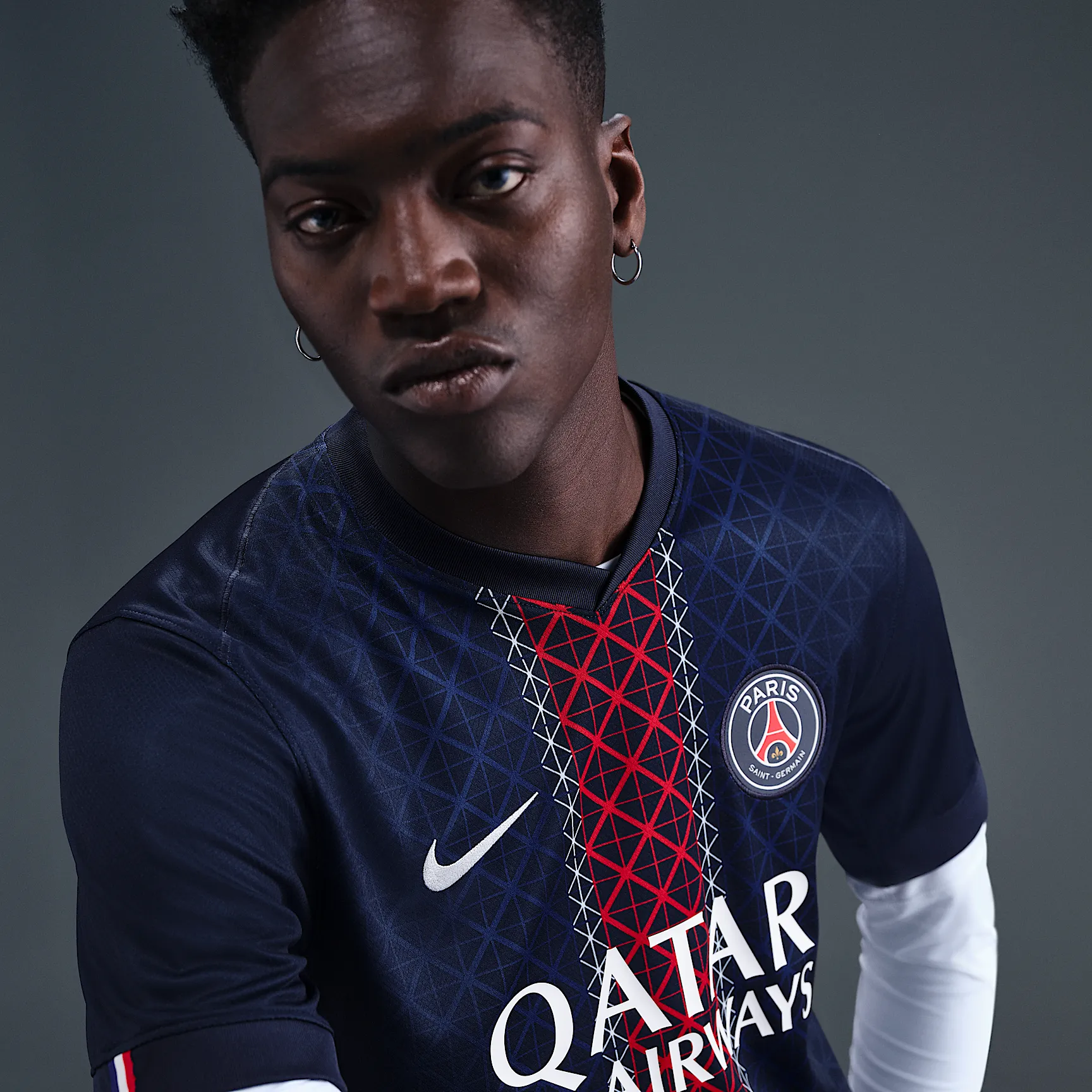 242944_Nike-Replica-Jersey-Dri-Fit-ADV-202526_PSG-STADIUM-HOME_HJ4593-411_img1