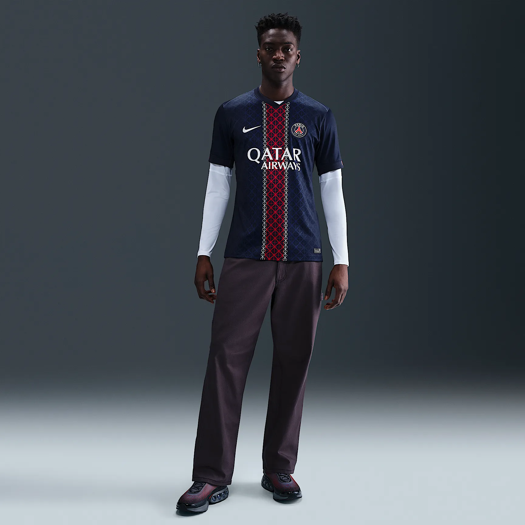 242944_Nike-Replica-Jersey-Dri-Fit-ADV-202526_PSG-STADIUM-HOME_HJ4593-411_img3