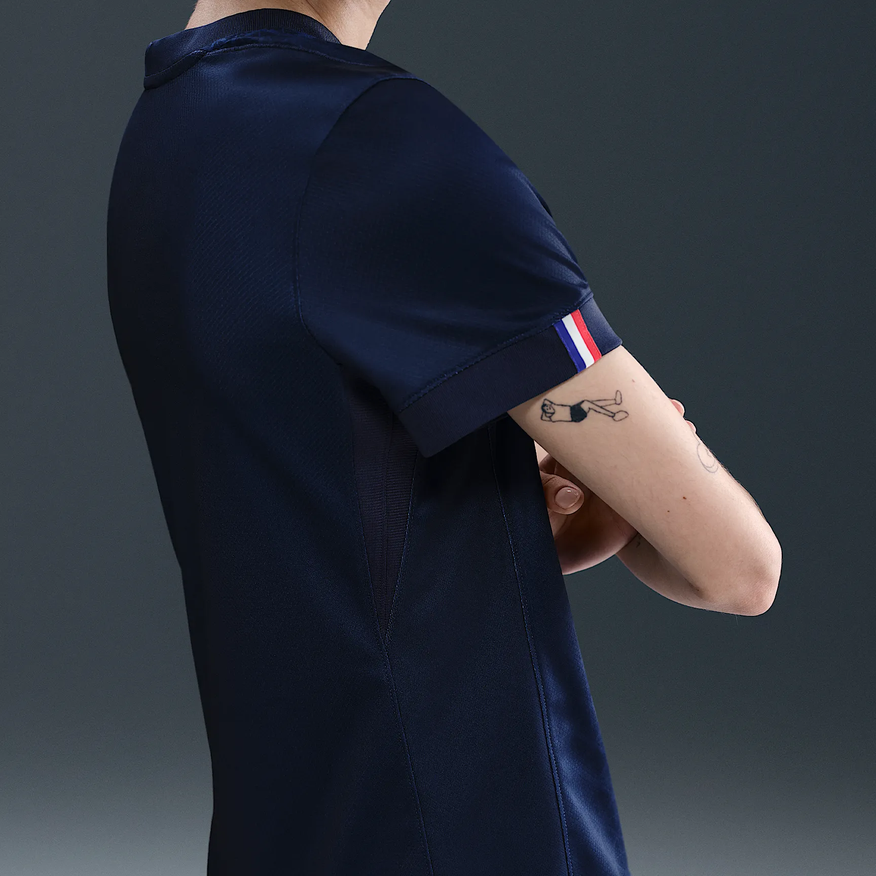 161B34_Nike-Replica-Jersey-Dri-Fit-ADV-202526-WMNS_PSG-STADIUM-HOME_HJ5101-411_img2