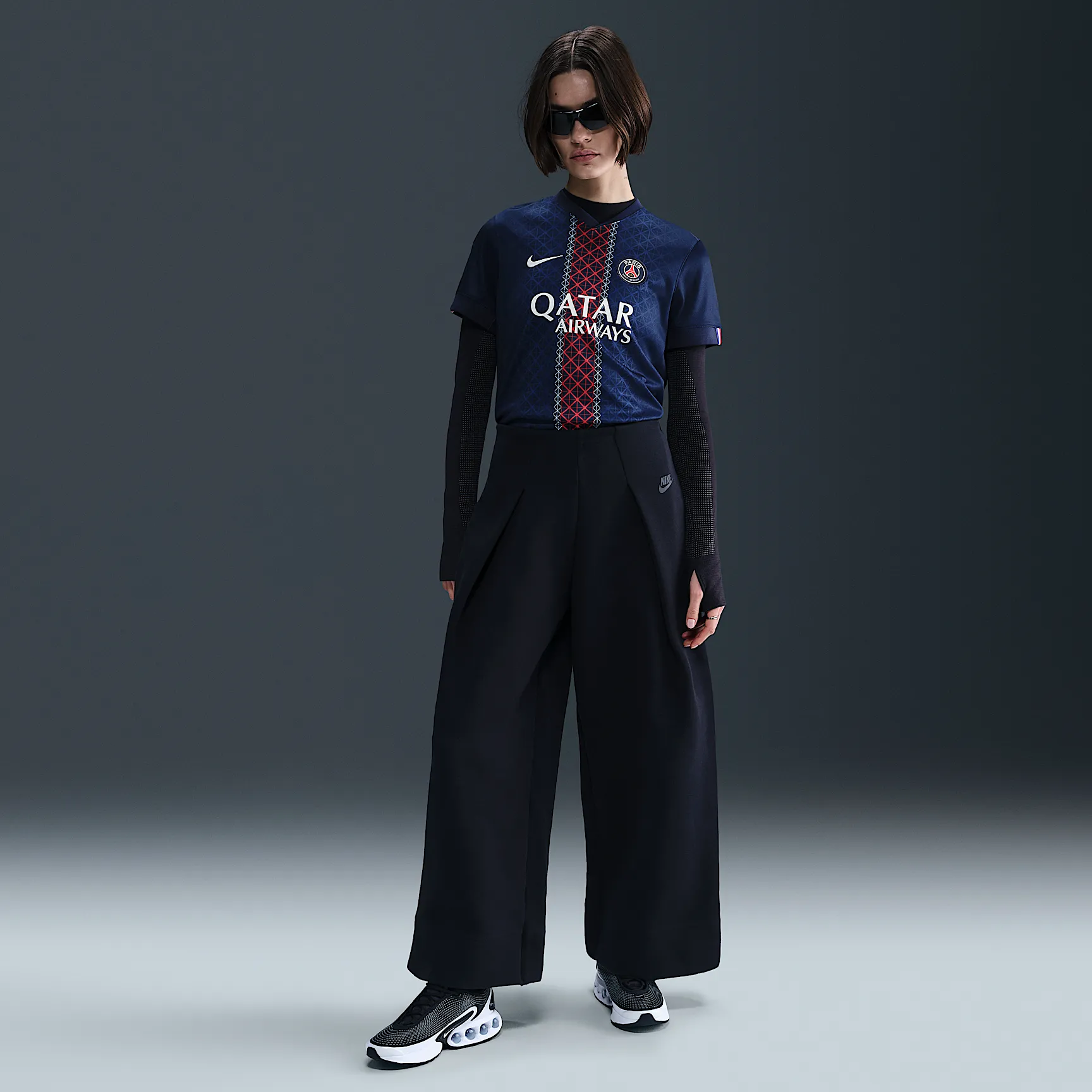 161B34_Nike-Replica-Jersey-Dri-Fit-ADV-202526-WMNS_PSG-STADIUM-HOME_HJ5101-411_img4