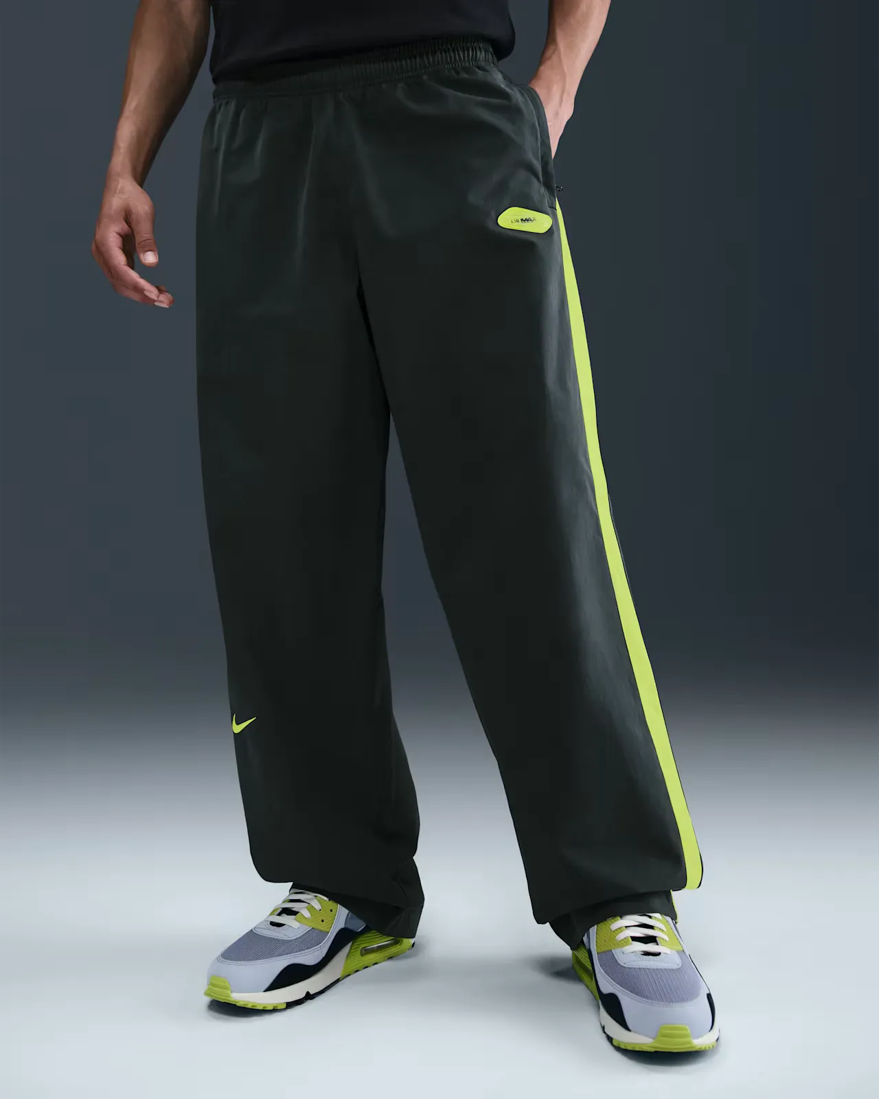 1C2129_Patta-x-Nike-NRG-Track-Pants_CYBER-GREEN_HJ0737-010_img2