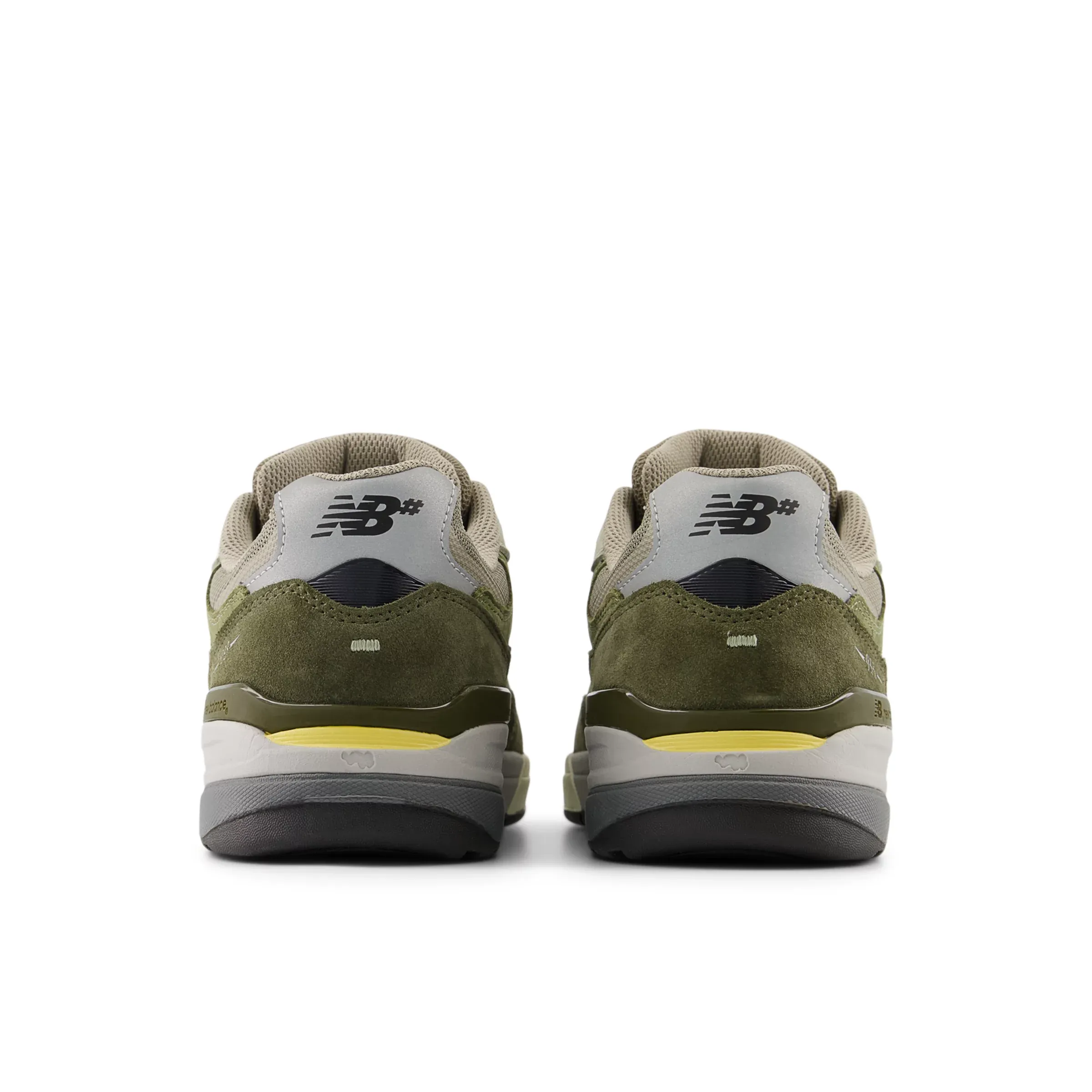 8E8F5D_Andrew-Reynolds-x-New-Balance-Numeric-933_OLIVE_NM933JKL_img4