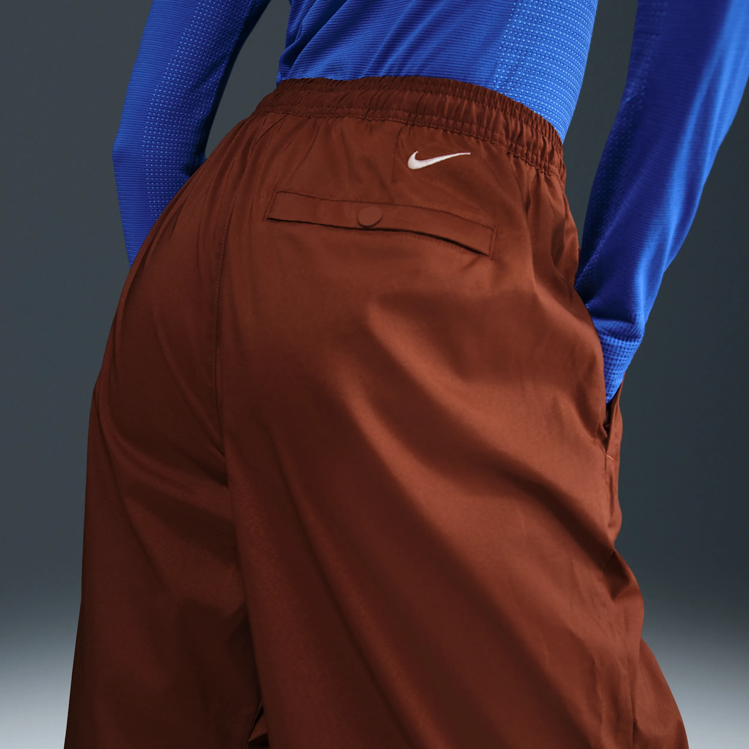 854c4c_Nike-ACG-Activitorium-High-Waisted-Uv-Pants-WMNS_CINNAMON-PICANTE-RED_FV7319-245_img3