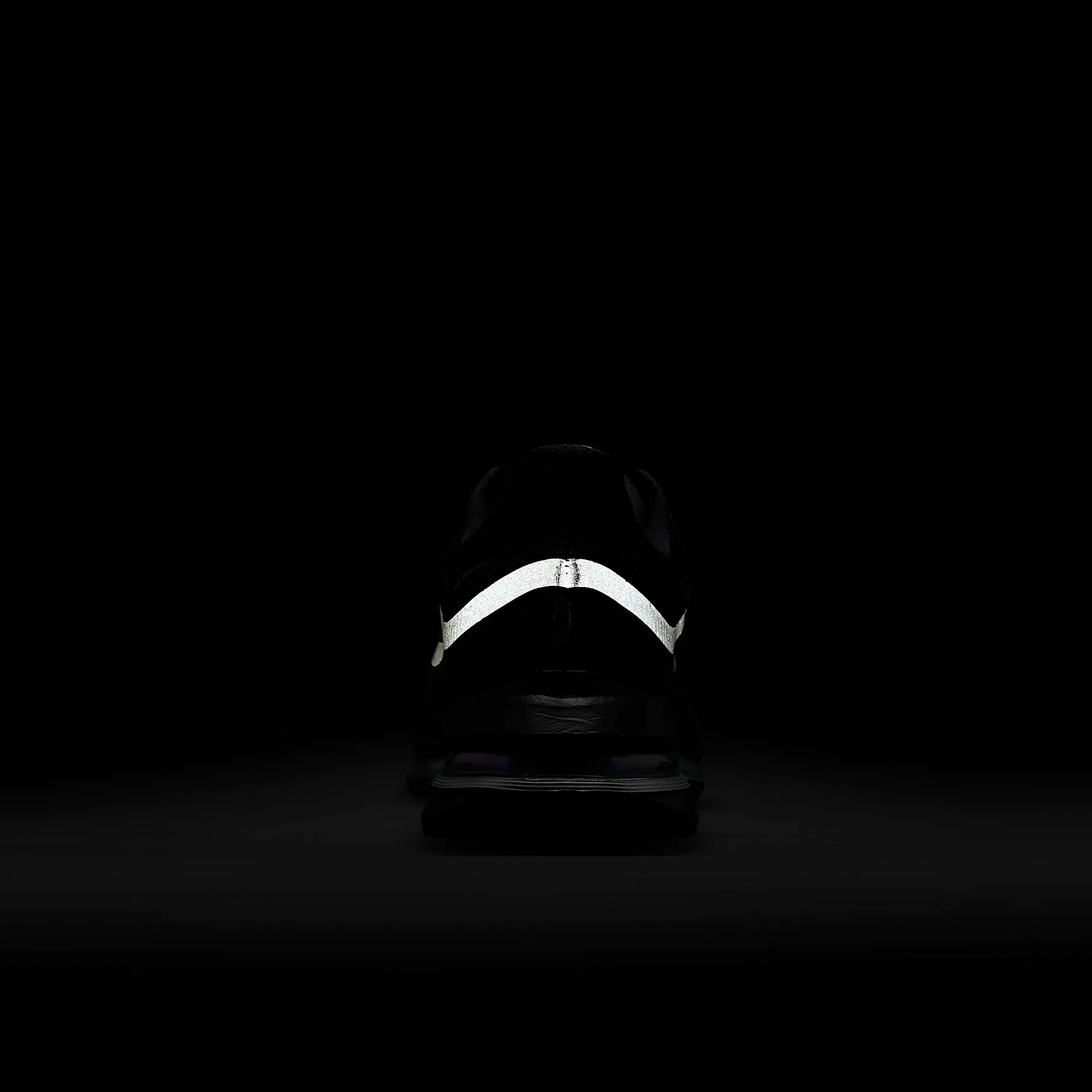 000000_Nike-Pegasus-Premium_BLACK-METALLIC-SILVER_HQ2592-005_img9