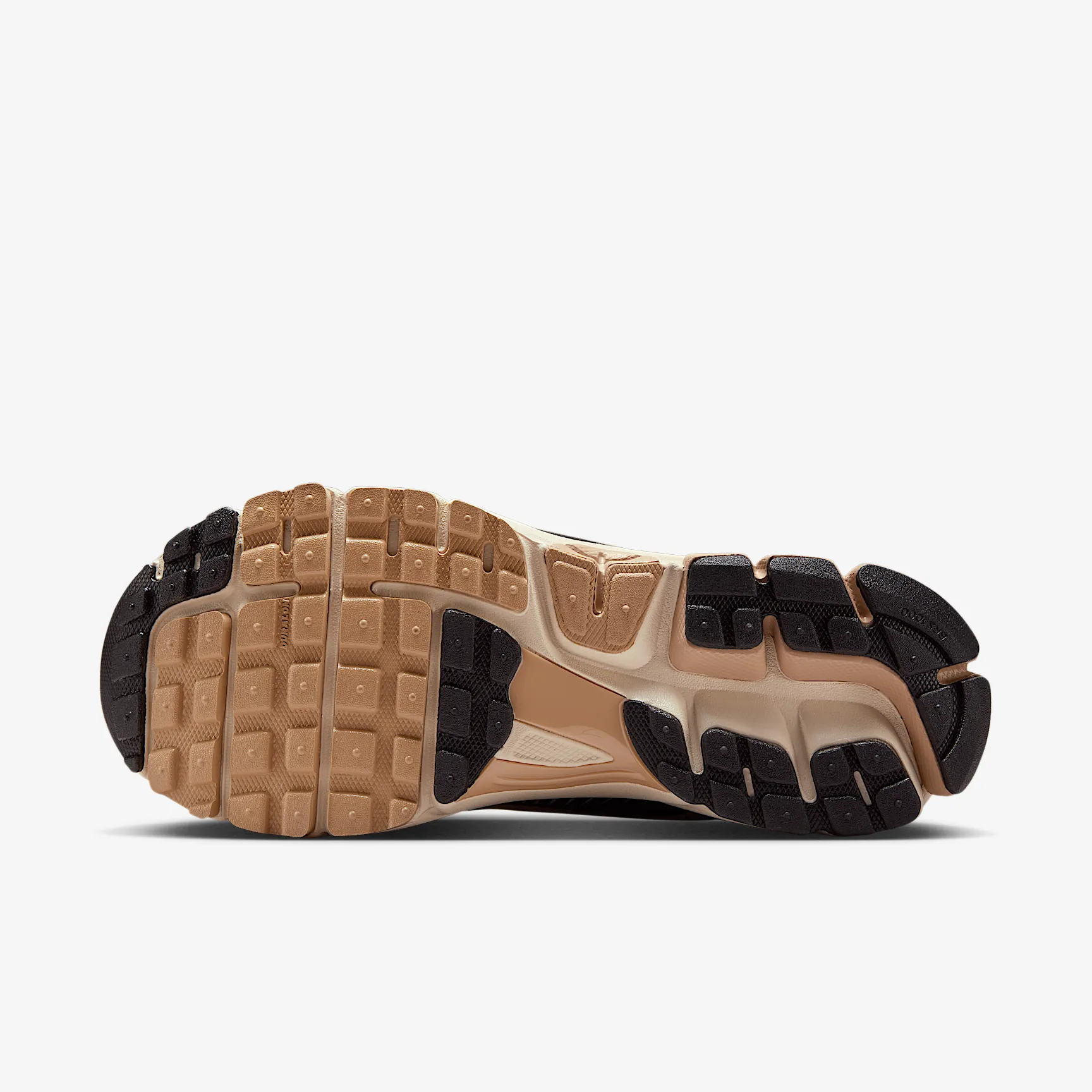 9B7156_Nike-Zoom-Vomero-5_SANDDRIFT-HEMP_FJ2028-106_img1