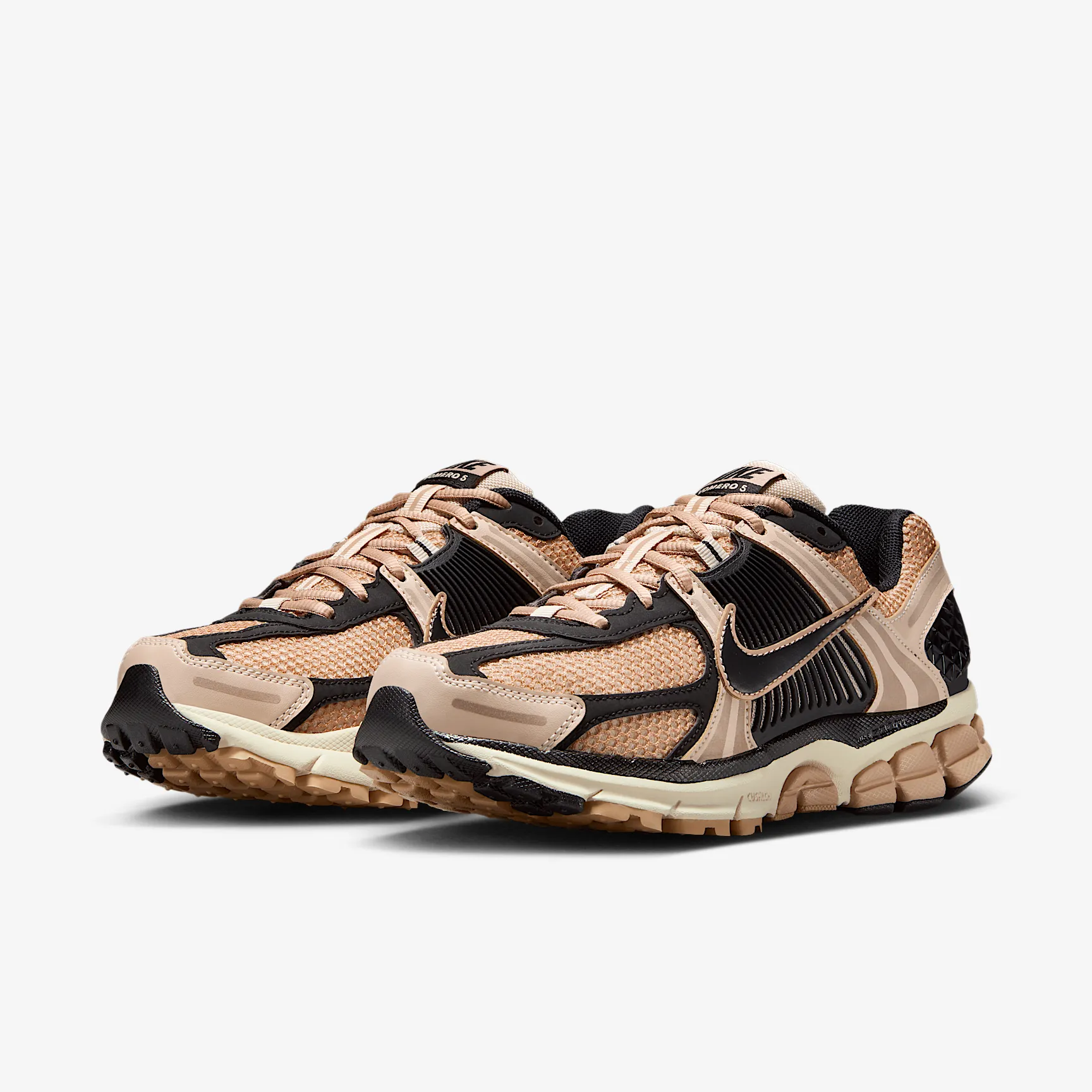 9B7156_Nike-Zoom-Vomero-5_SANDDRIFT-HEMP_FJ2028-106_img4