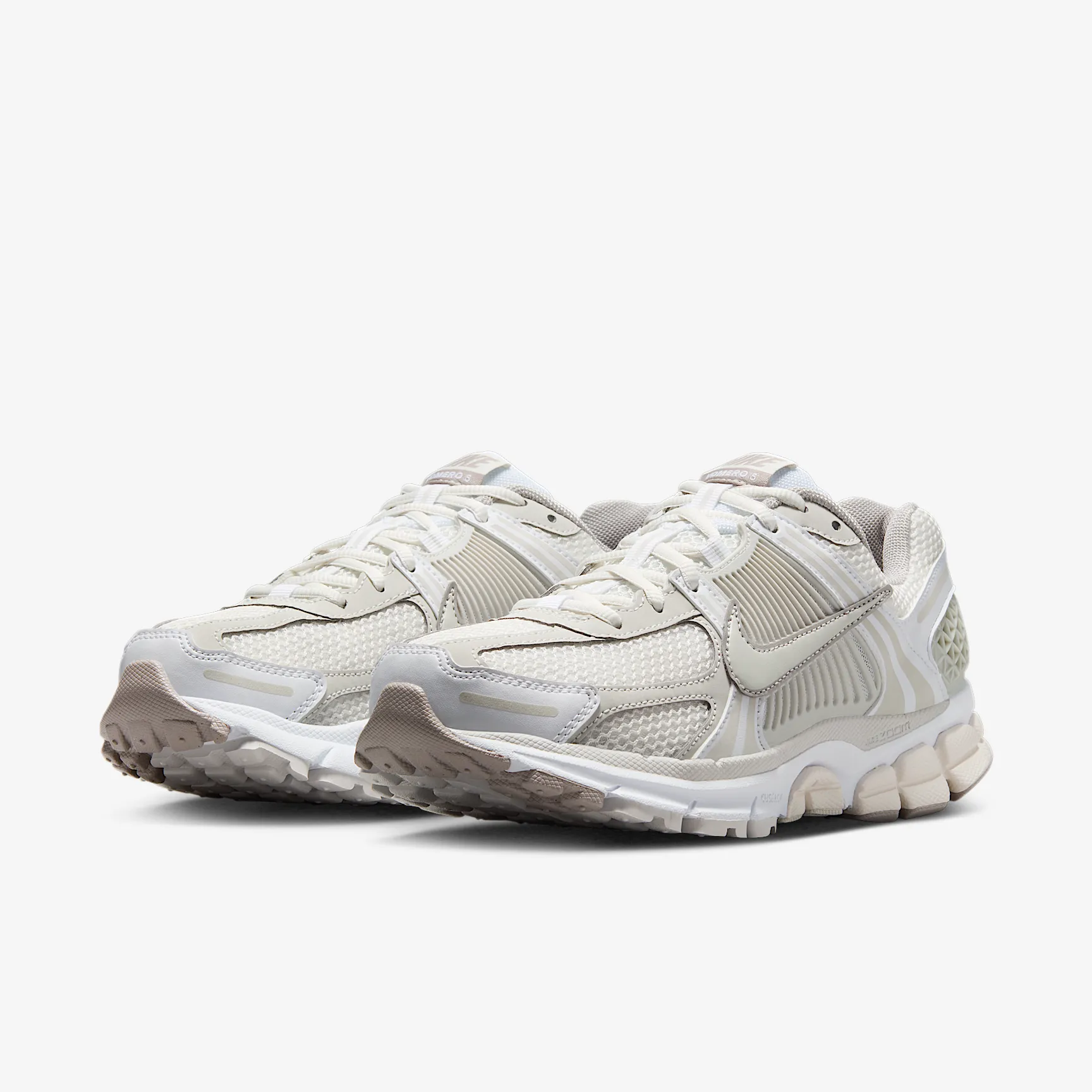 B1AEA9_Nike-Zoom-Vomero-5_LIGHT-BONE_FJ2028-107_img4