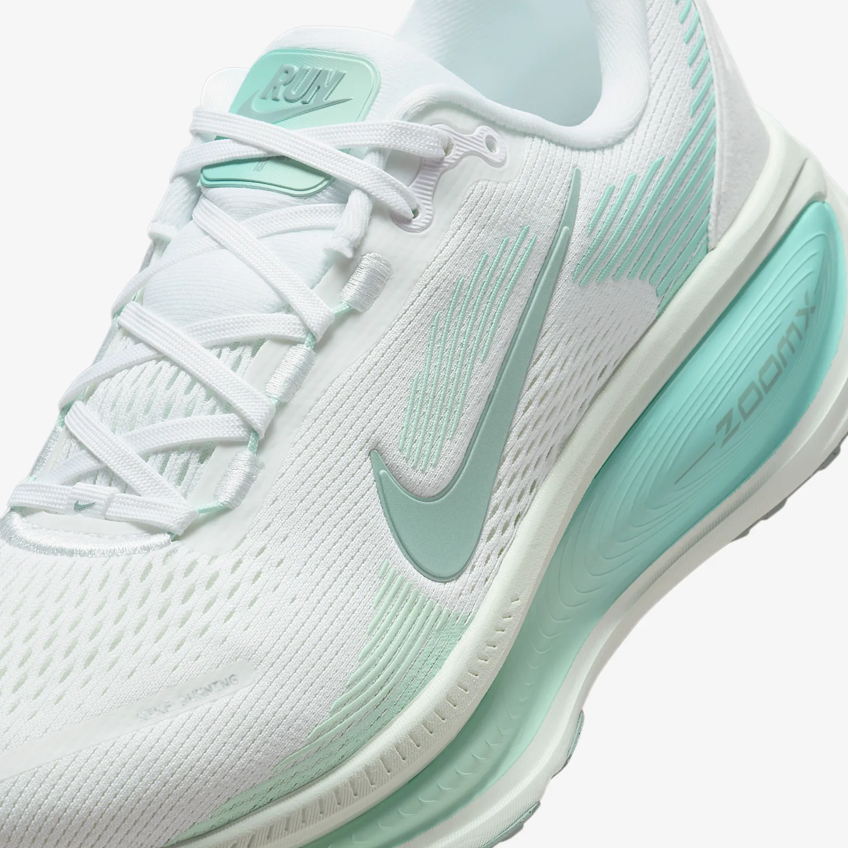 6CB1A7_Nike-Vomero-18-WMNS_BlancBleached_HM6804-106_img6