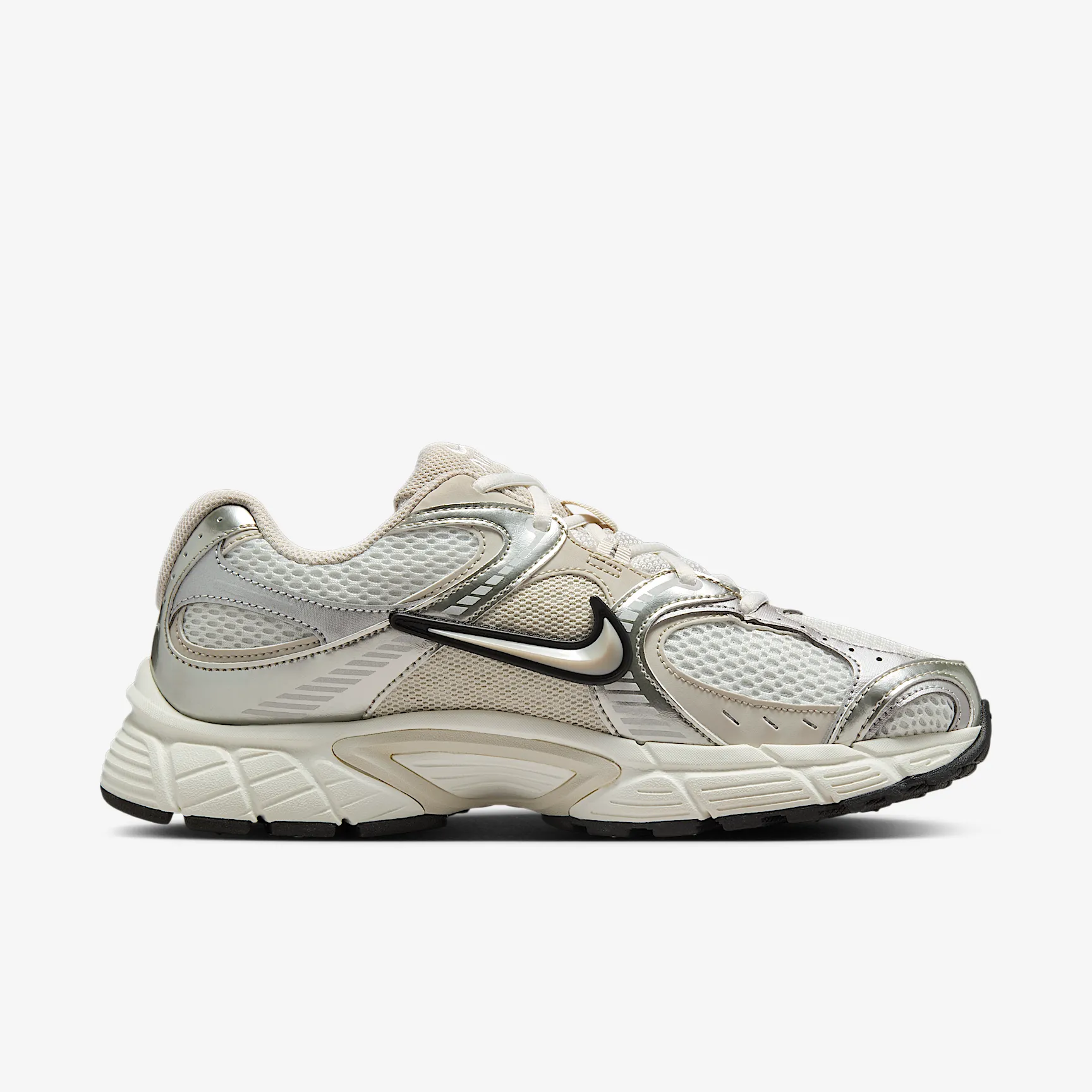 ABA598_Nike-V5-RNR-WMNS_SUMMIT-WHITE-SAIL_HQ7901-104_img2