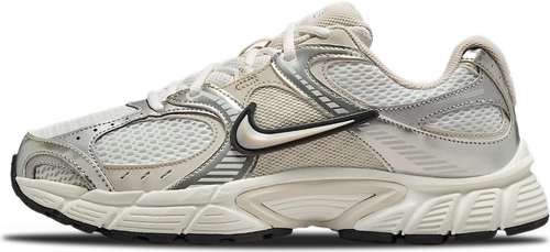 image de Nike V5 Rnr Wmns Summit White Sail Hq7901 104