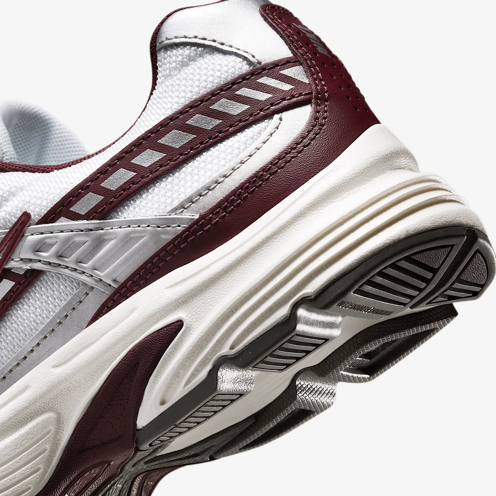 41262A_Nike-Initiator-WMNS_WHITE-BURGUNDY-CRUSH_IB4688-111_img7