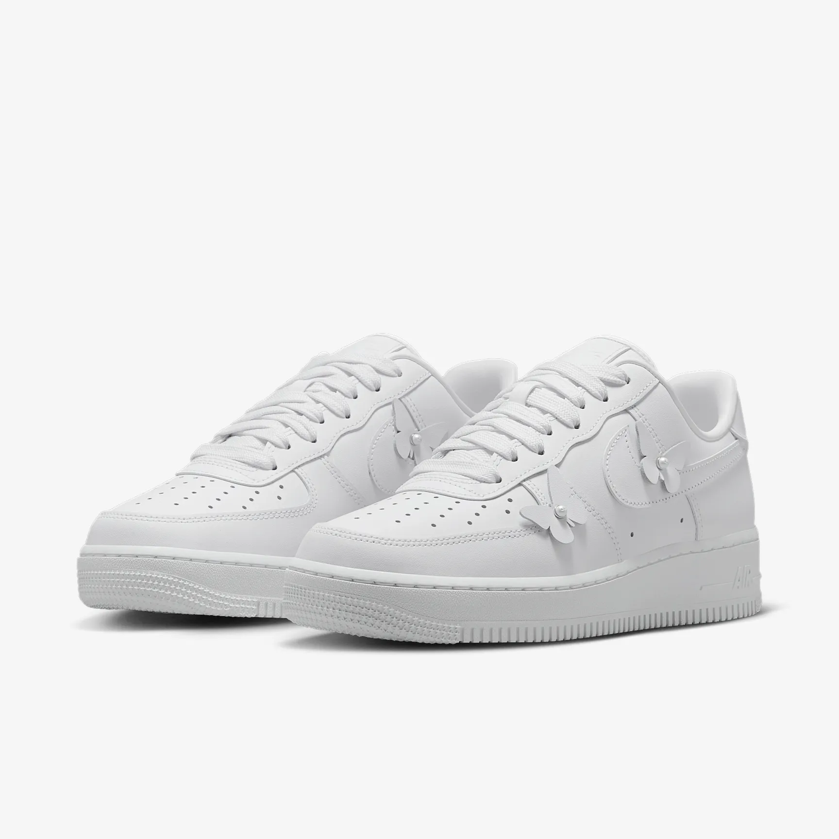 B9BABD_Nike-Air-Force-1-Low_BUTTERFLY-WHITE_IH4480-100_img4