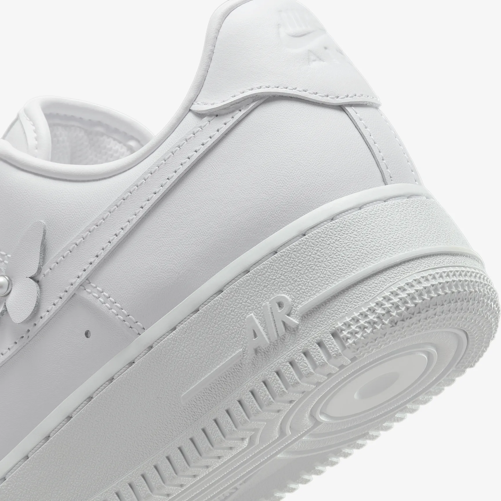 B9BABD_Nike-Air-Force-1-Low_BUTTERFLY-WHITE_IH4480-100_img7