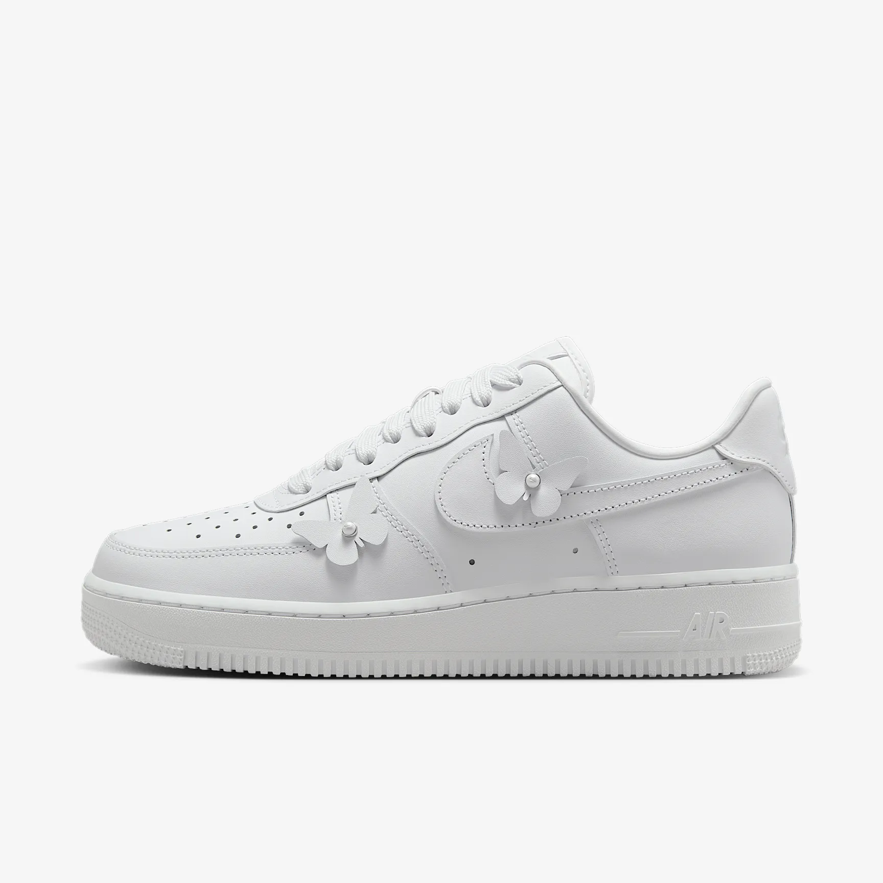 B9BABD_Nike-Air-Force-1-Low_BUTTERFLY-WHITE_IH4480-100_img0