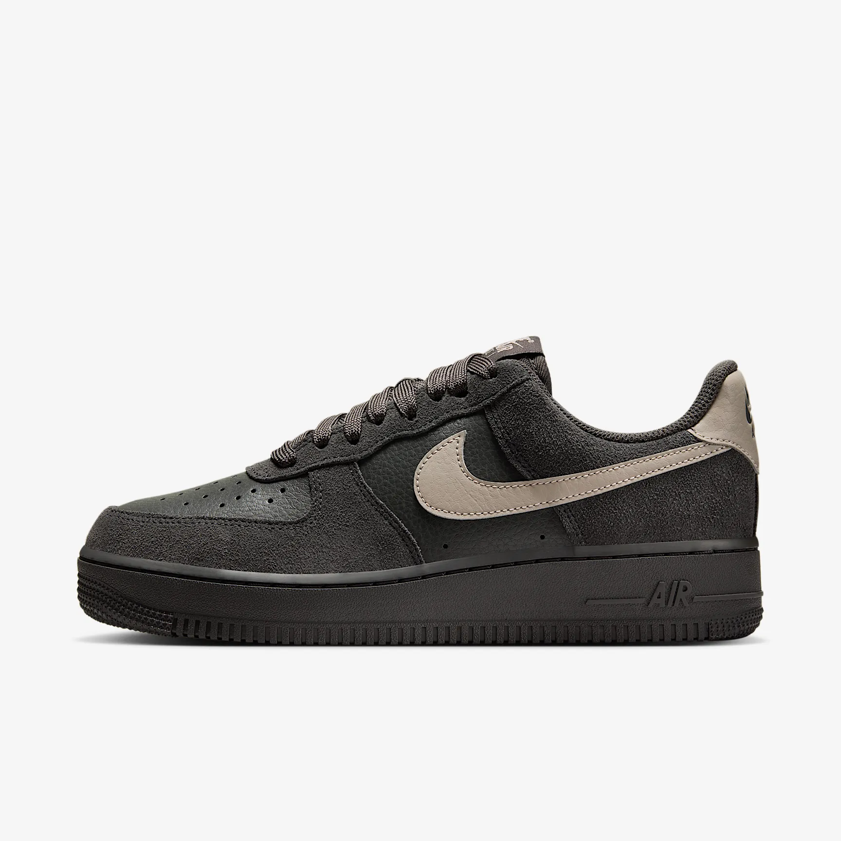 333130_Nike-Air-Force-1-Low-WMNS_MEDIUM-ASH_II7650-200_img0