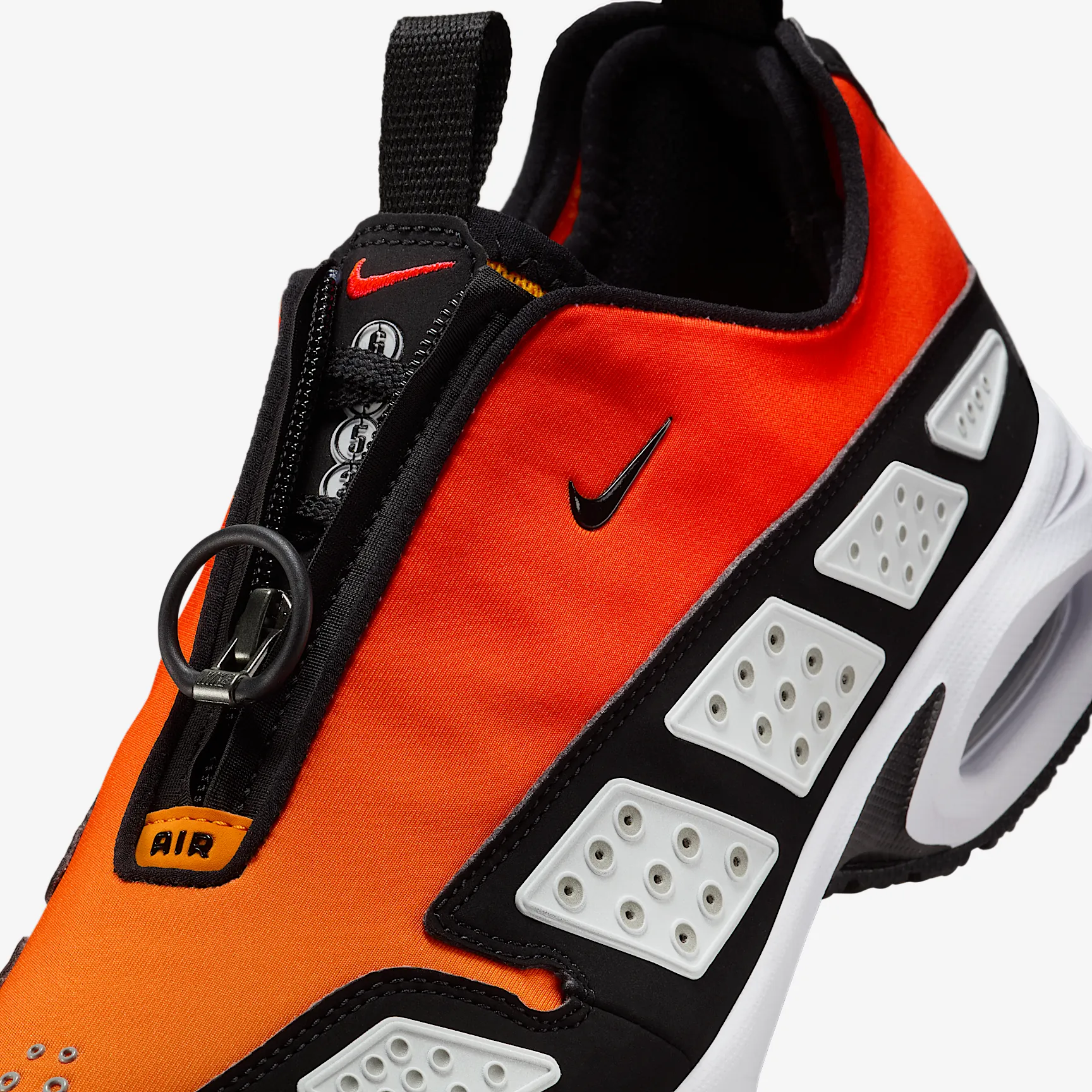 EC2007_Nike-Air-Max-SNDR_BRIGHT-CRIMSON_HJ8080-600_img6