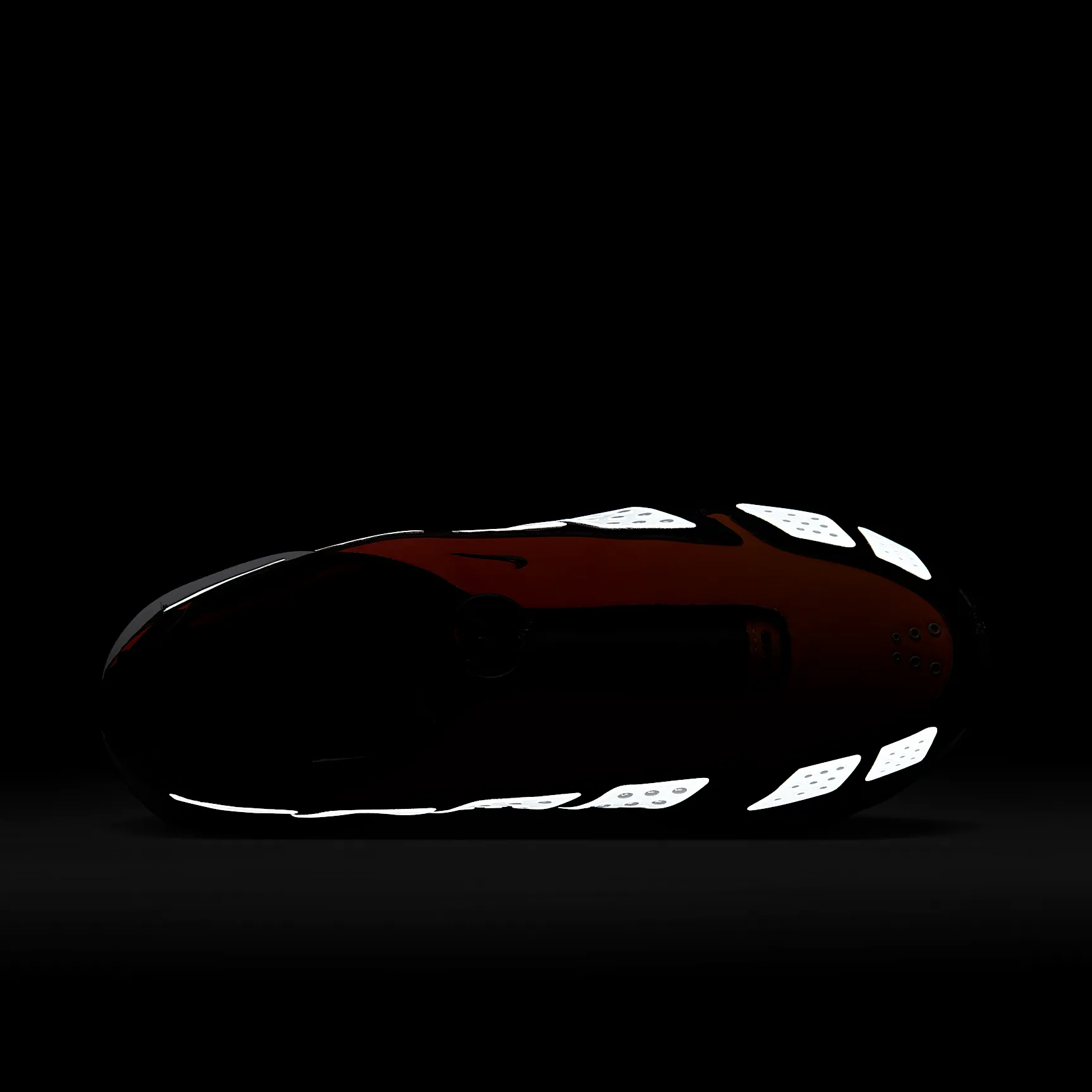 EC2007_Nike-Air-Max-SNDR_BRIGHT-CRIMSON_HJ8080-600_img8