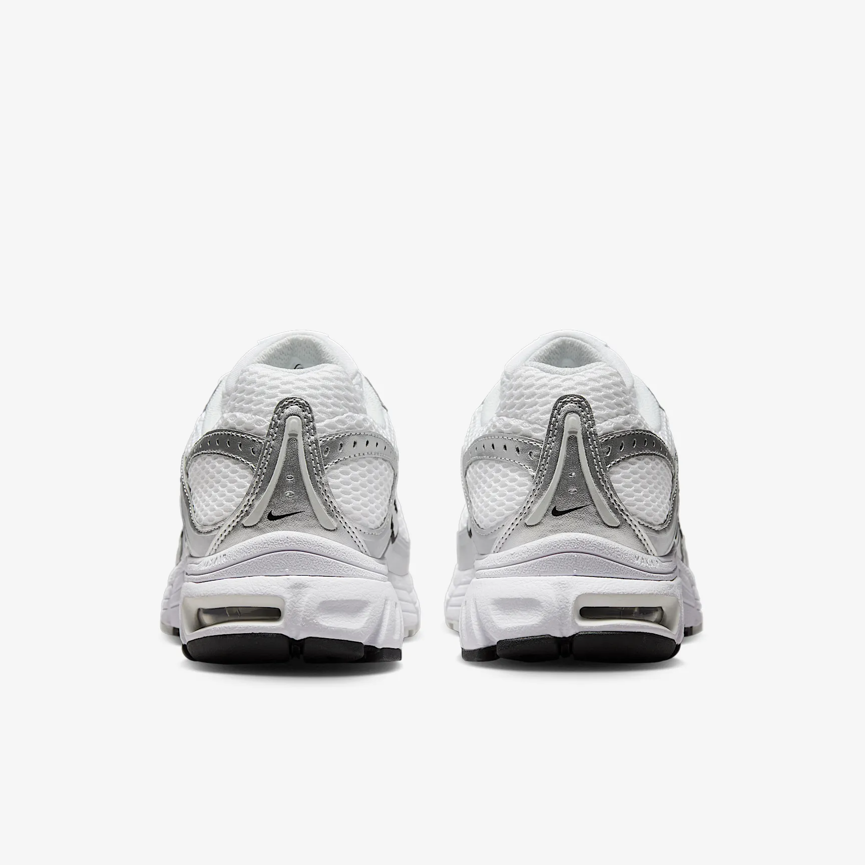 000000_Nike-Air-Max-Moto-2K_METALLIC-SILVER_HQ2056-103_img5