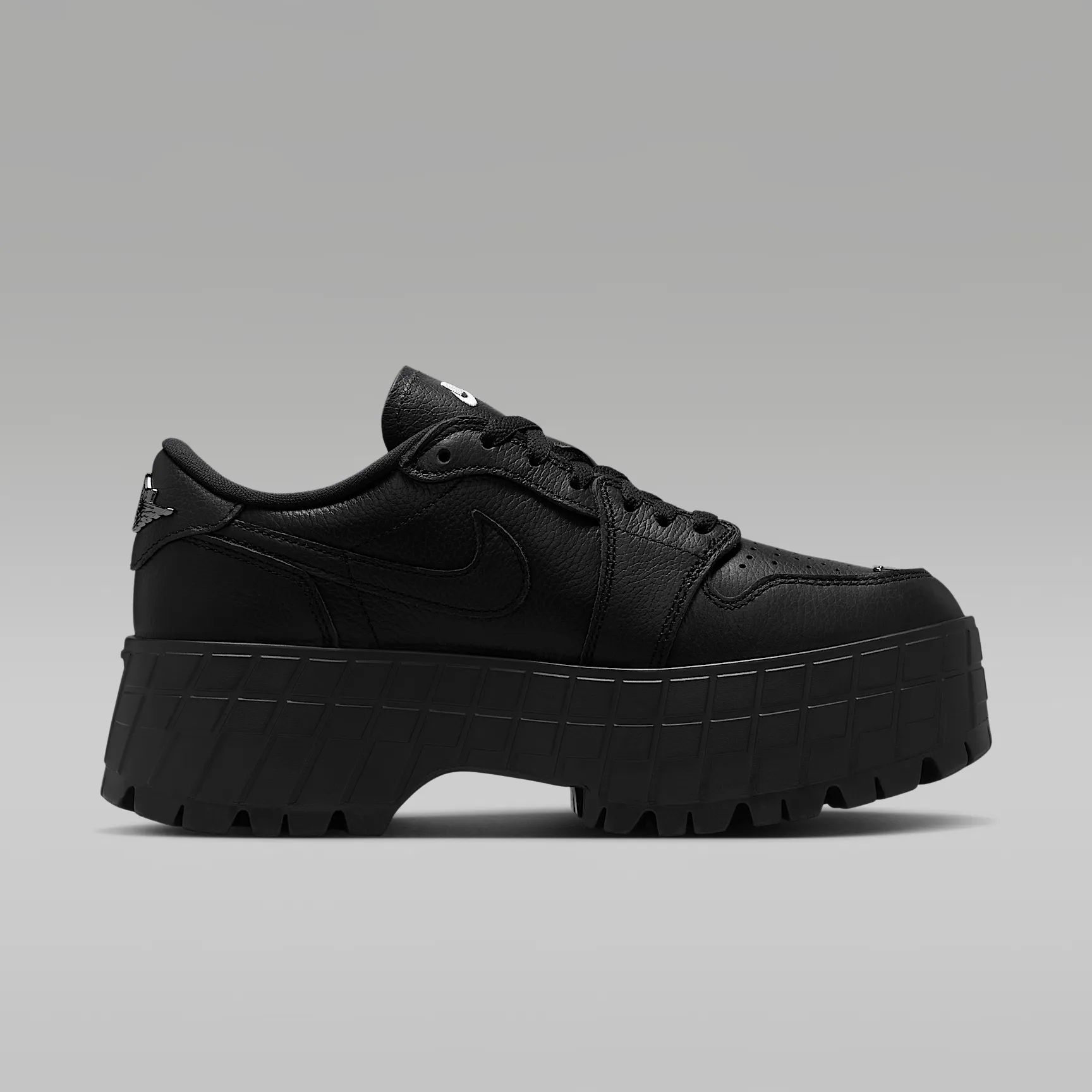 000000_Air-Jordan-1-Brooklyn-Low-WMNS_BLACK_HF3184-001_img2