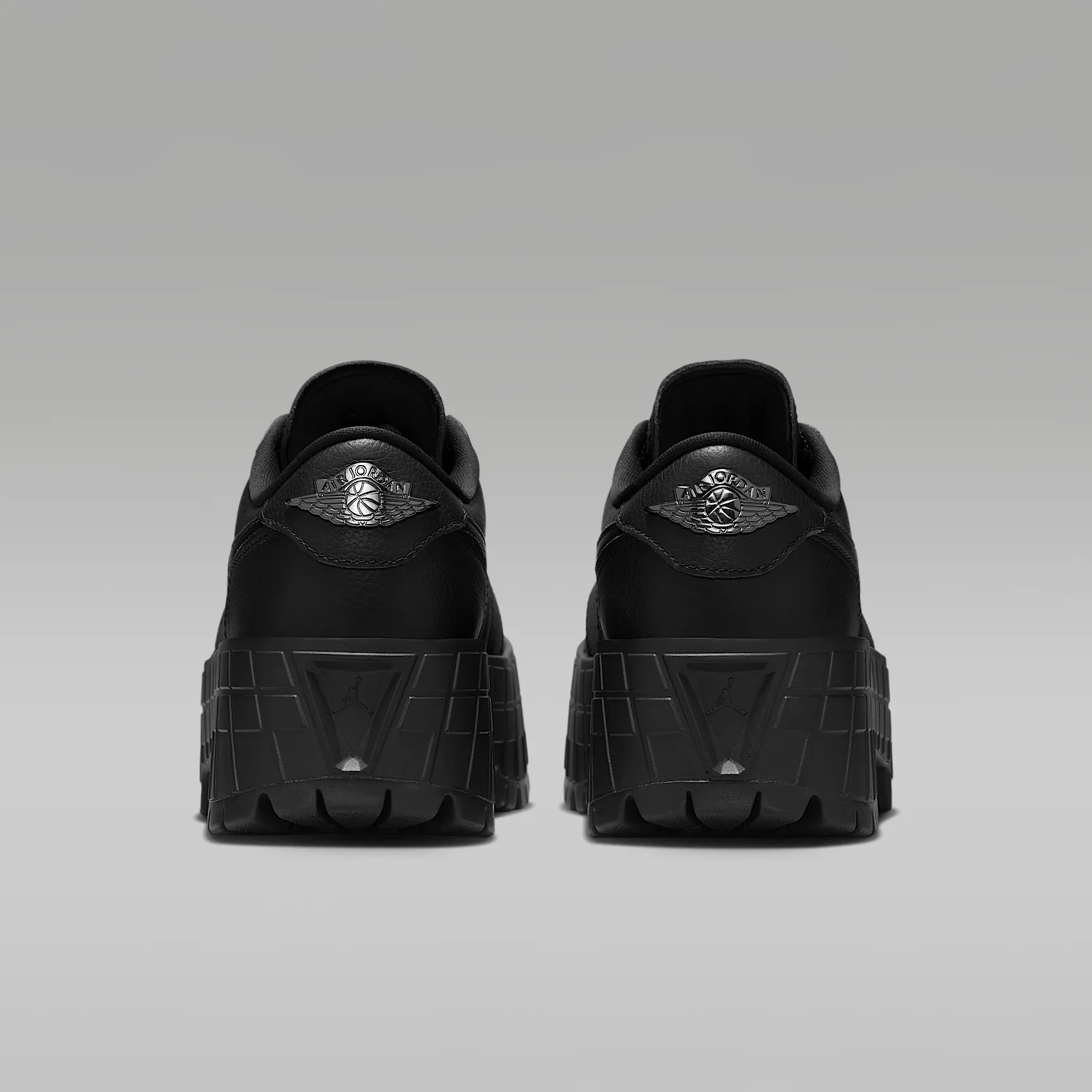 000000_Air-Jordan-1-Brooklyn-Low-WMNS_BLACK_HF3184-001_img5