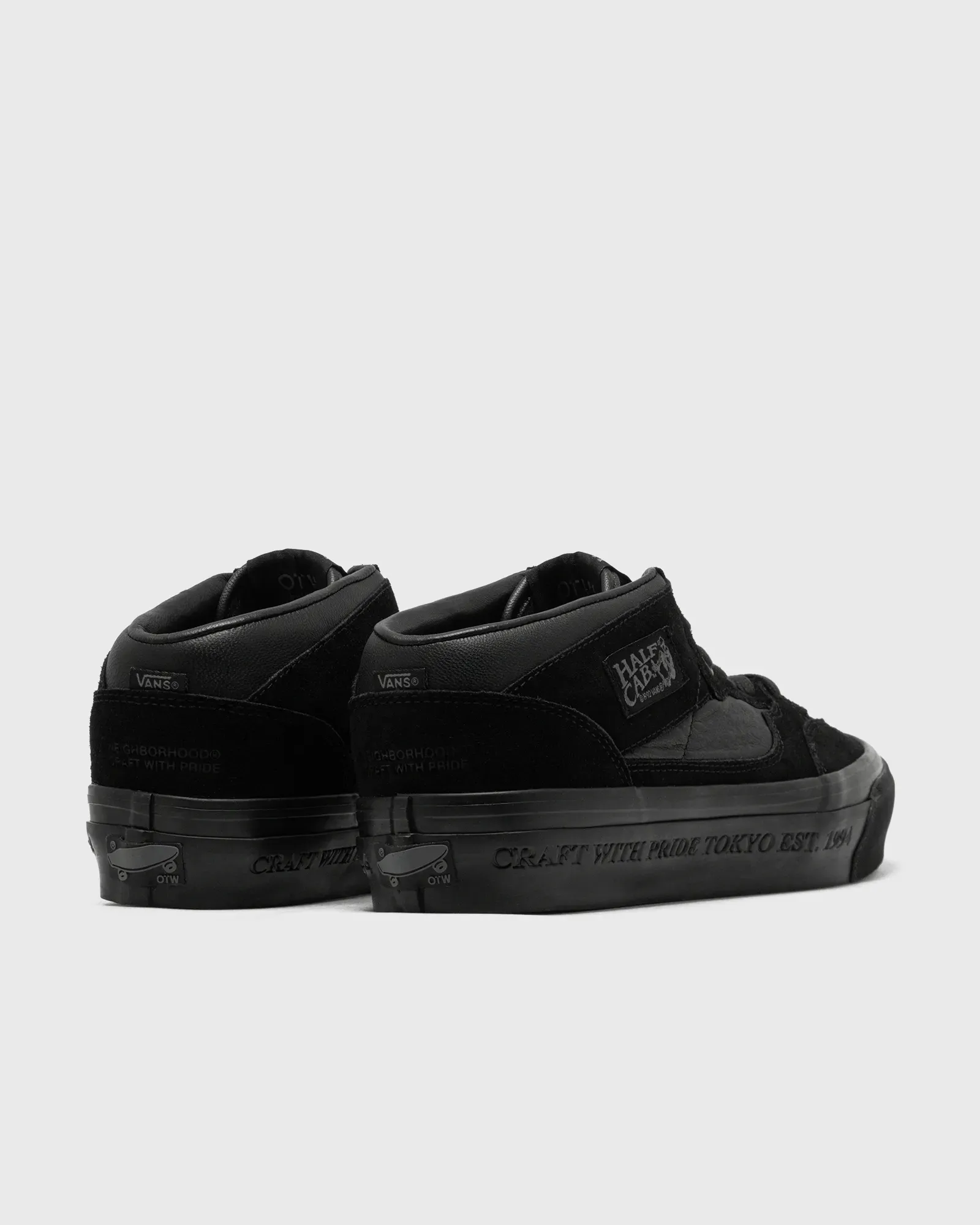 000000_Neighborhood-x-Vans-OTW-Half-Cab-33_BLACK_VN000EFYBLA1_img3