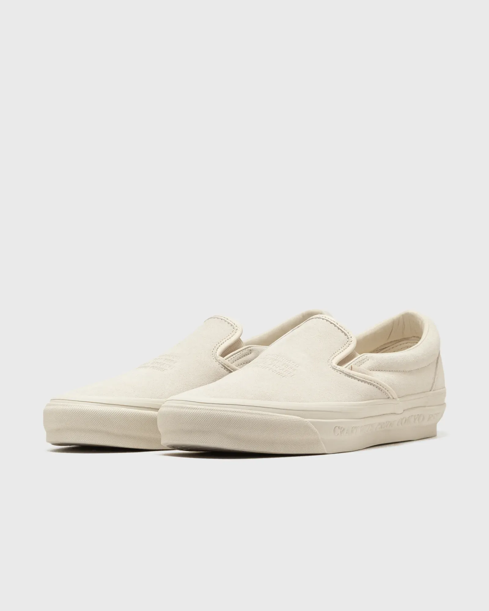 C8BFAF_Neighborhood-x-Vans-OTW-Classic-Slip-On-98_NATURAL_VN000EDG7VJ1_img1