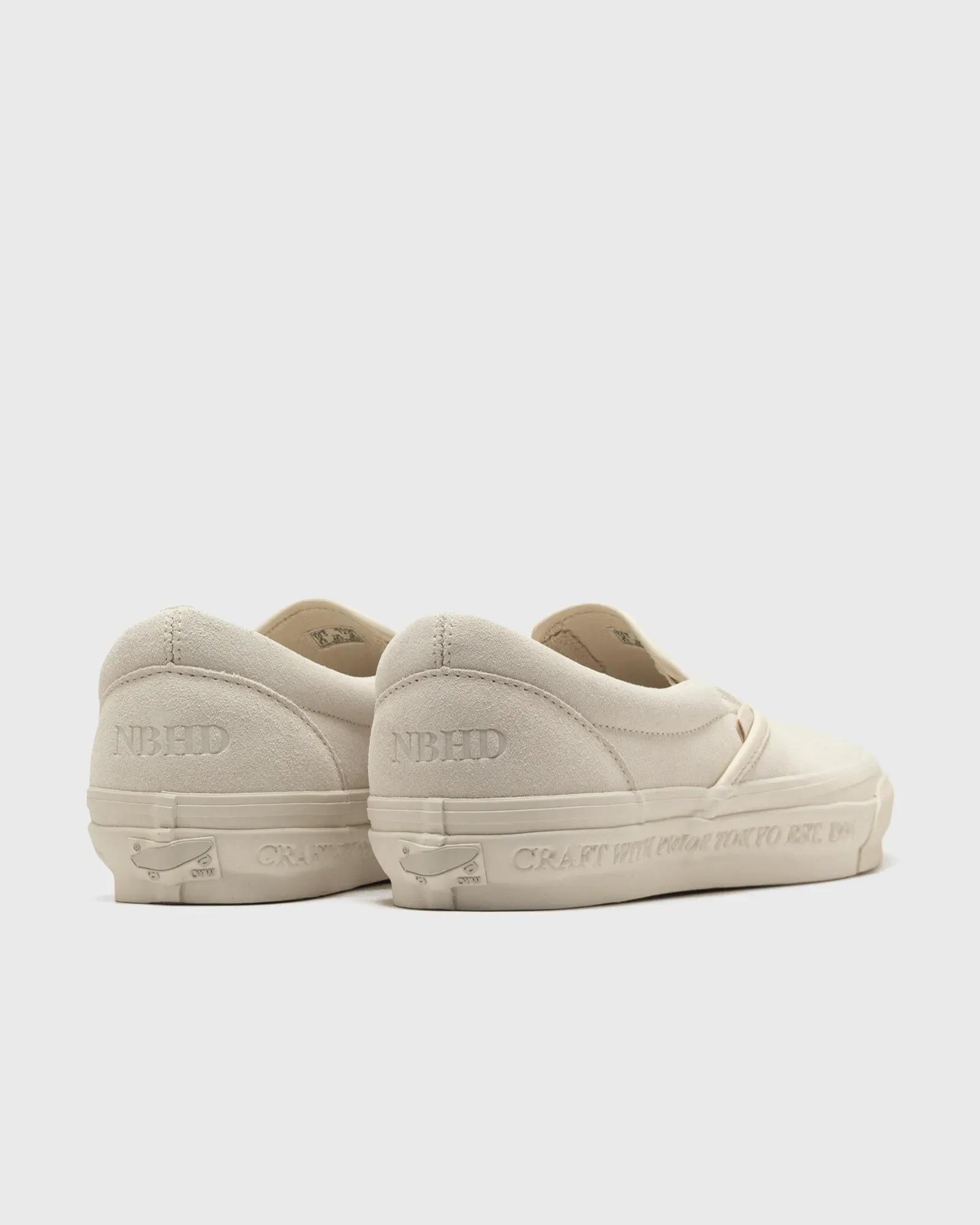 C8BFAF_Neighborhood-x-Vans-OTW-Classic-Slip-On-98_NATURAL_VN000EDG7VJ1_img3