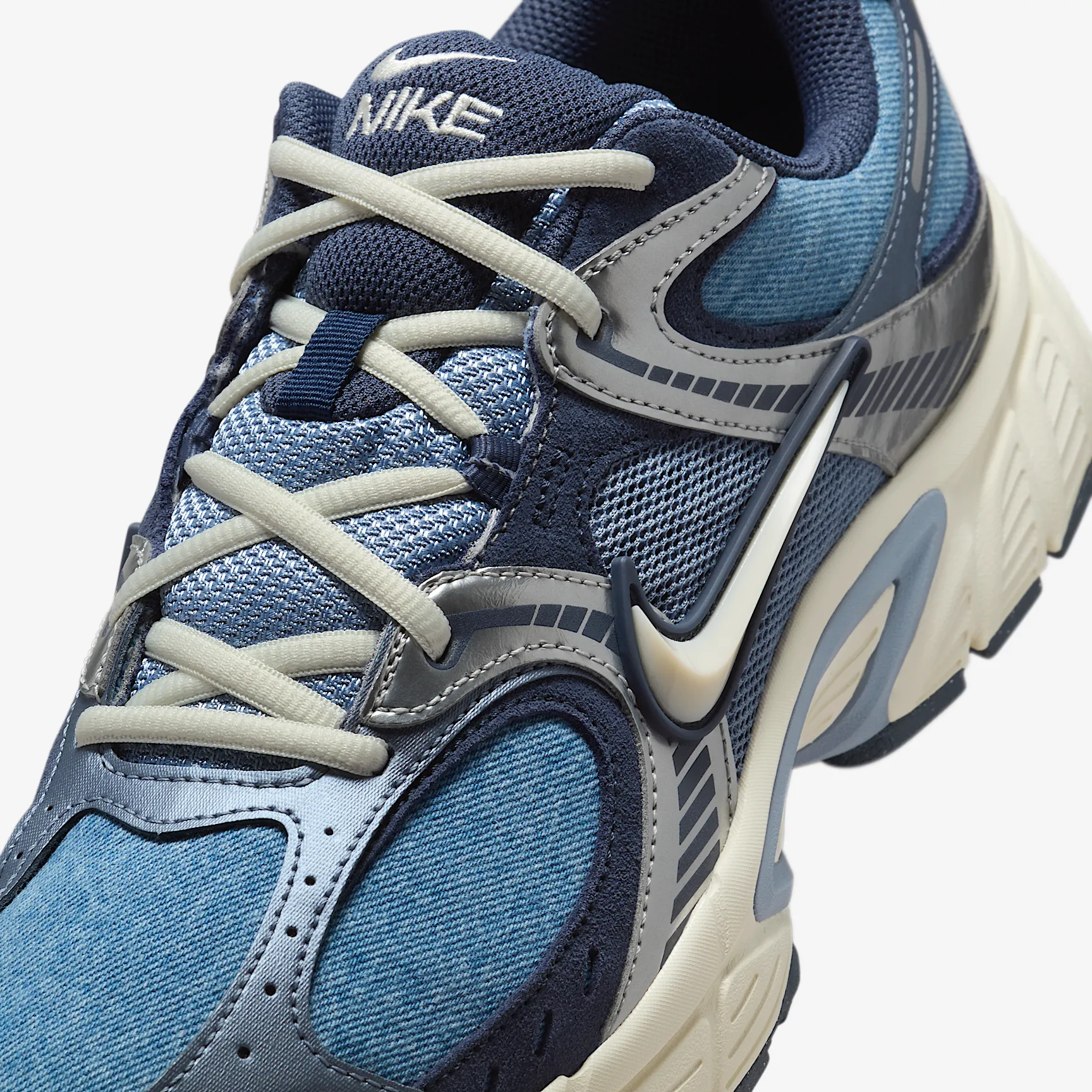 4A708A_Nike-V5-RNR-SE_SMOKEY-BLUE-DENIM_IH3649-006_img6