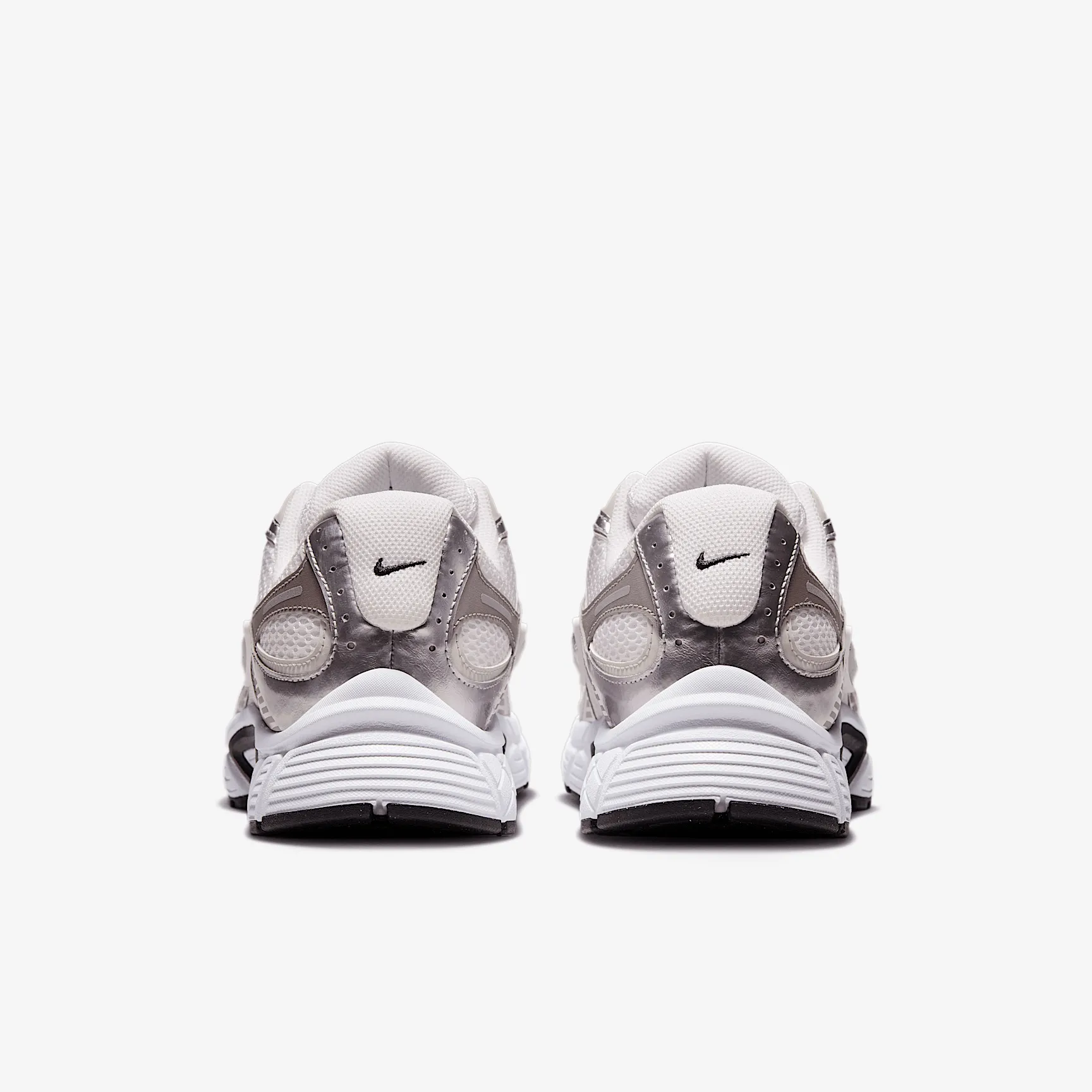 B8AEB0_Nike-V5-RNR_VAST-GREY_HJ5228-104_img5