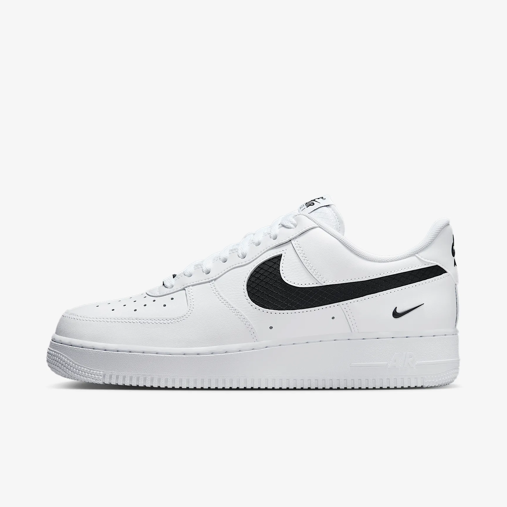000000_Nike-Air-Force-1-Low_WHITE-BLACK_IH4452-100_img0