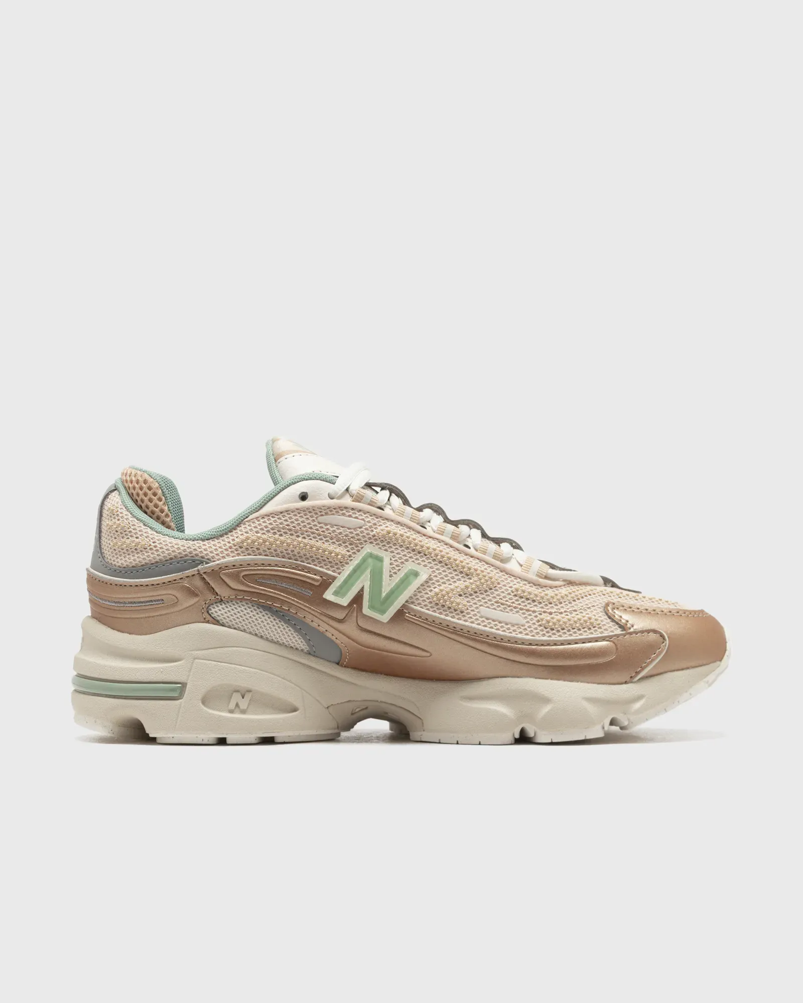 E9D1B6_New-Balance-1000_DESERT-CLAY_M1000DG_img2