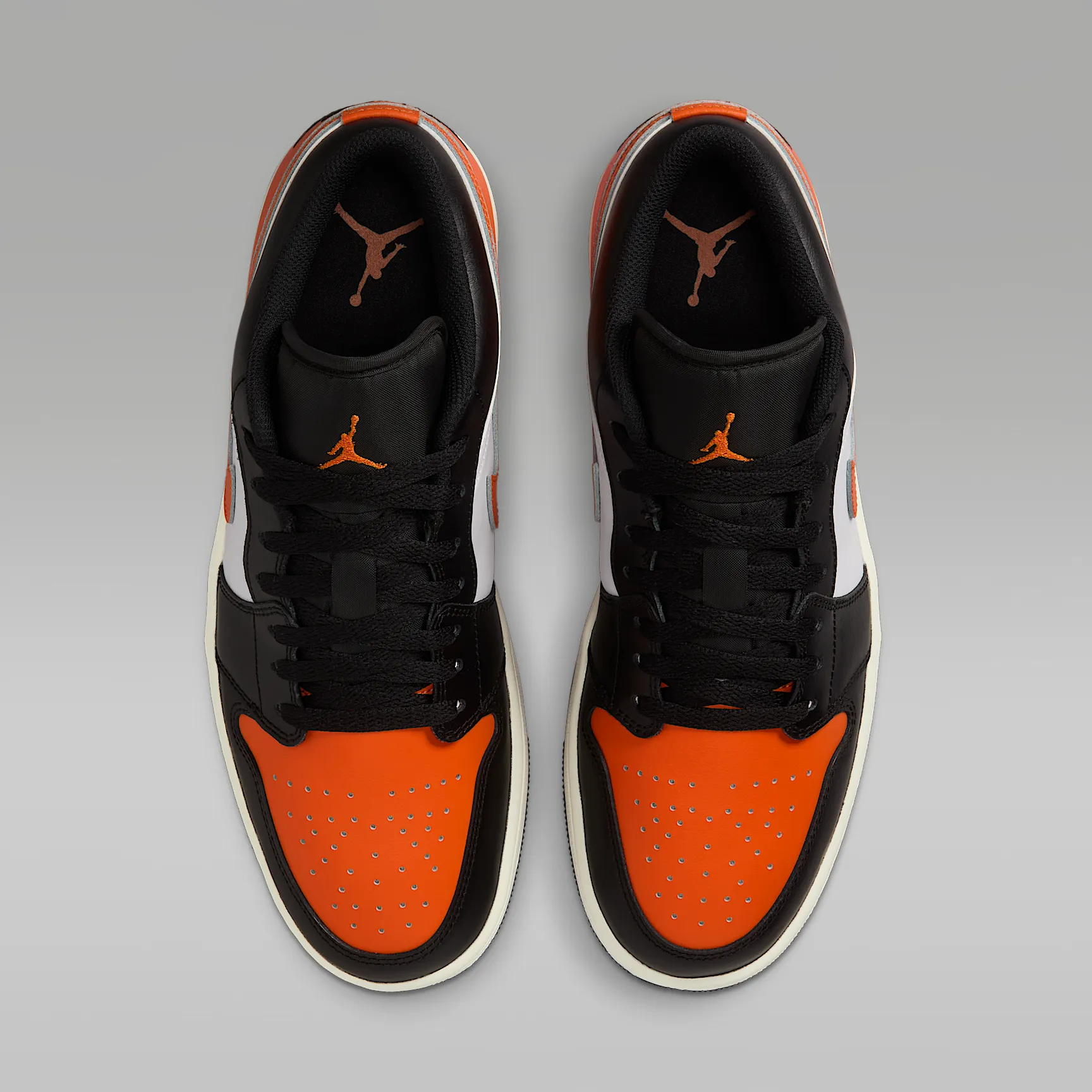 DF5204_-1-lowAir-Jordan-1-Low_SHATTERED-BACKBOARD-ALTERNATE_553558-081_img3
