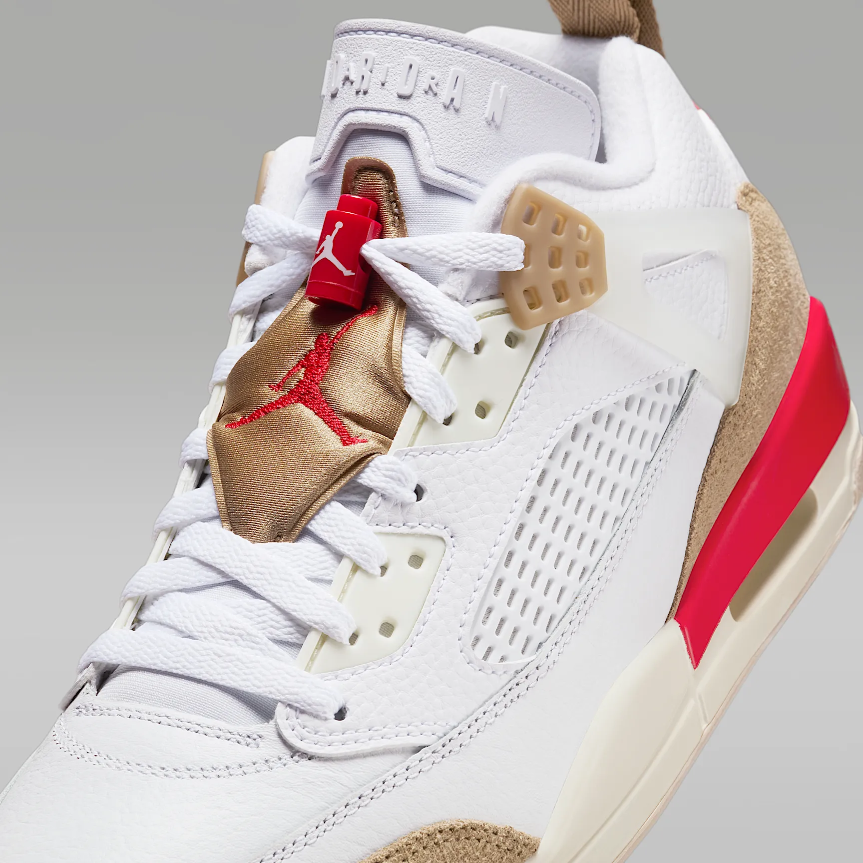 AC9773_Jordan-Spizike-Low_WHITE-DESERT-CAMO_FQ1759-105_img6