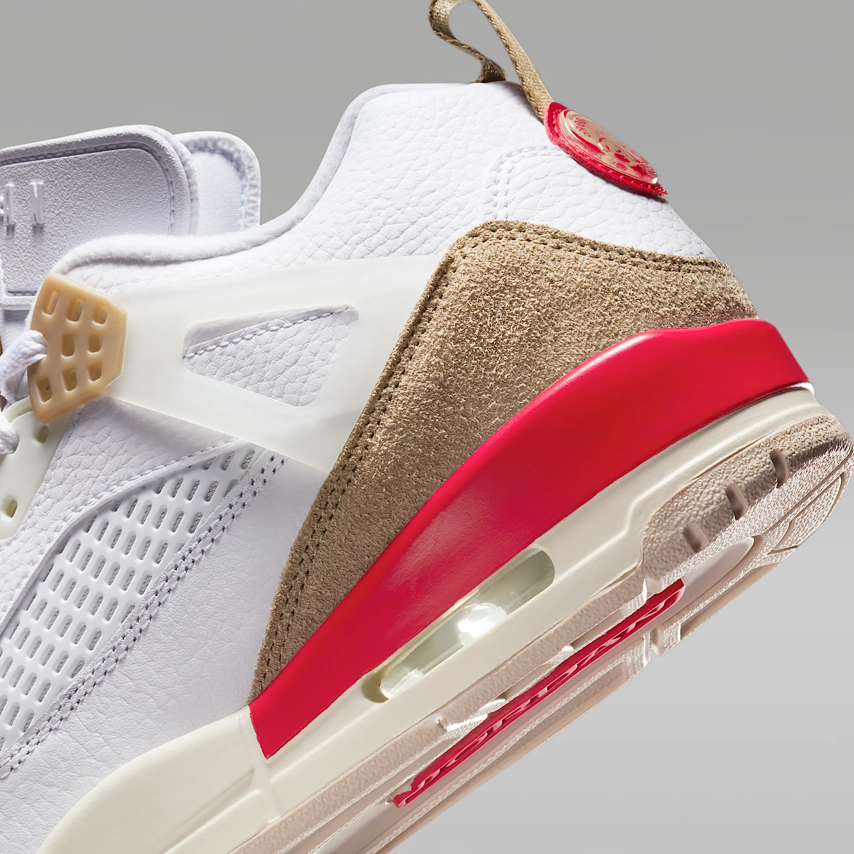 AC9773_Jordan-Spizike-Low_WHITE-DESERT-CAMO_FQ1759-105_img7