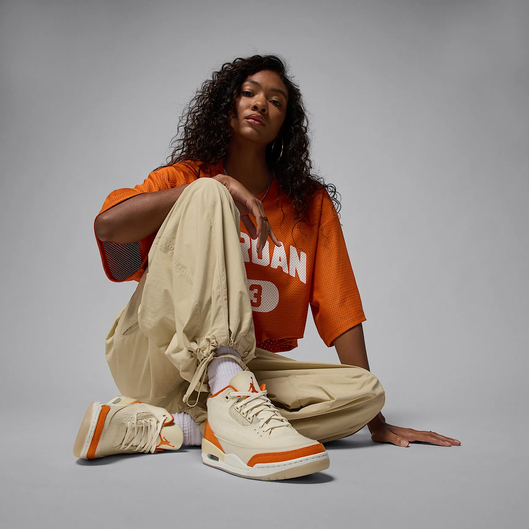 A72B00_Air-Jordan-3-Retro-WMNS_STARFISH-FOSSIL-_IH7694-200_img9