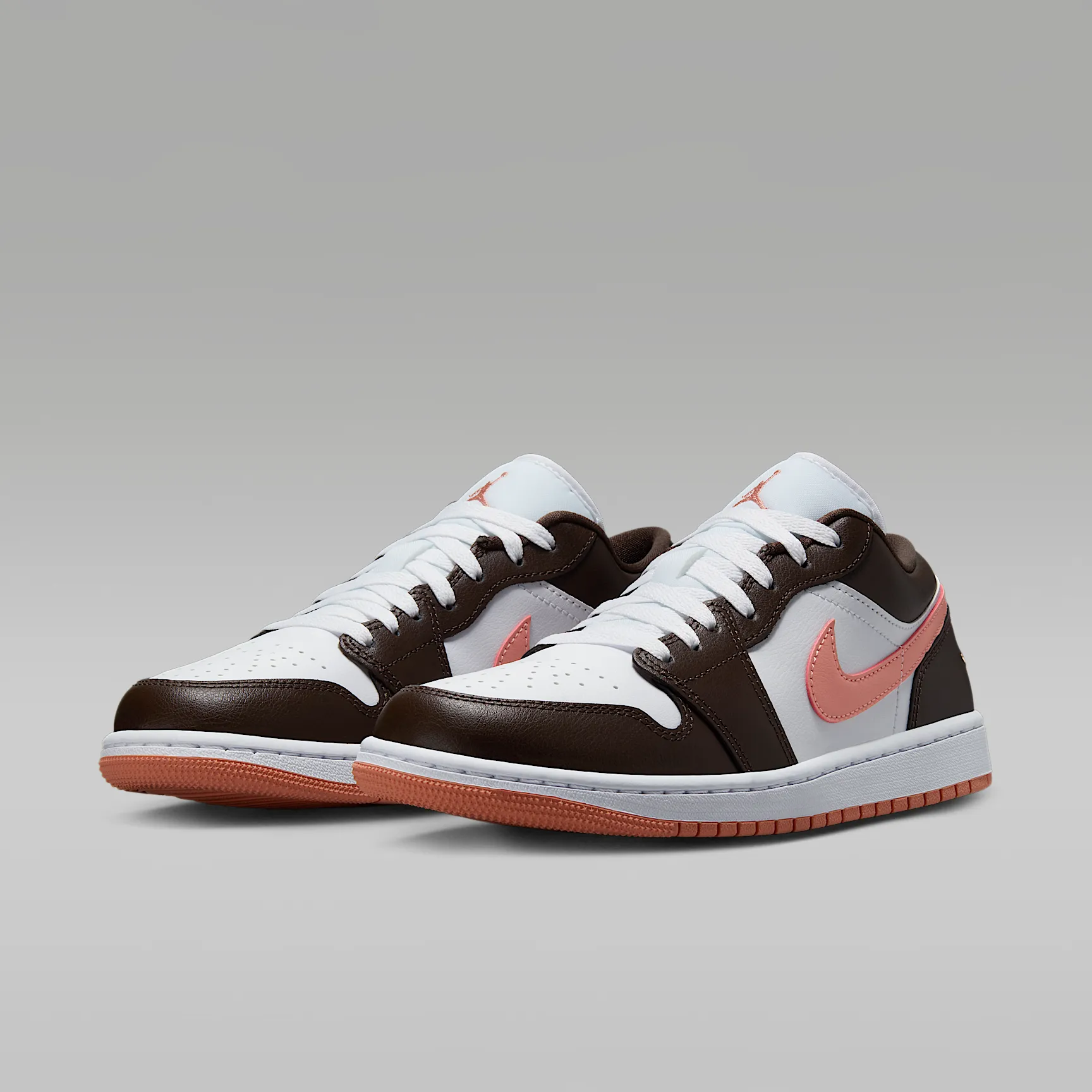 2B1F1E_Air-Jordan-1-Low-WMNS_BROWN-PINK_DC0774-182_img4