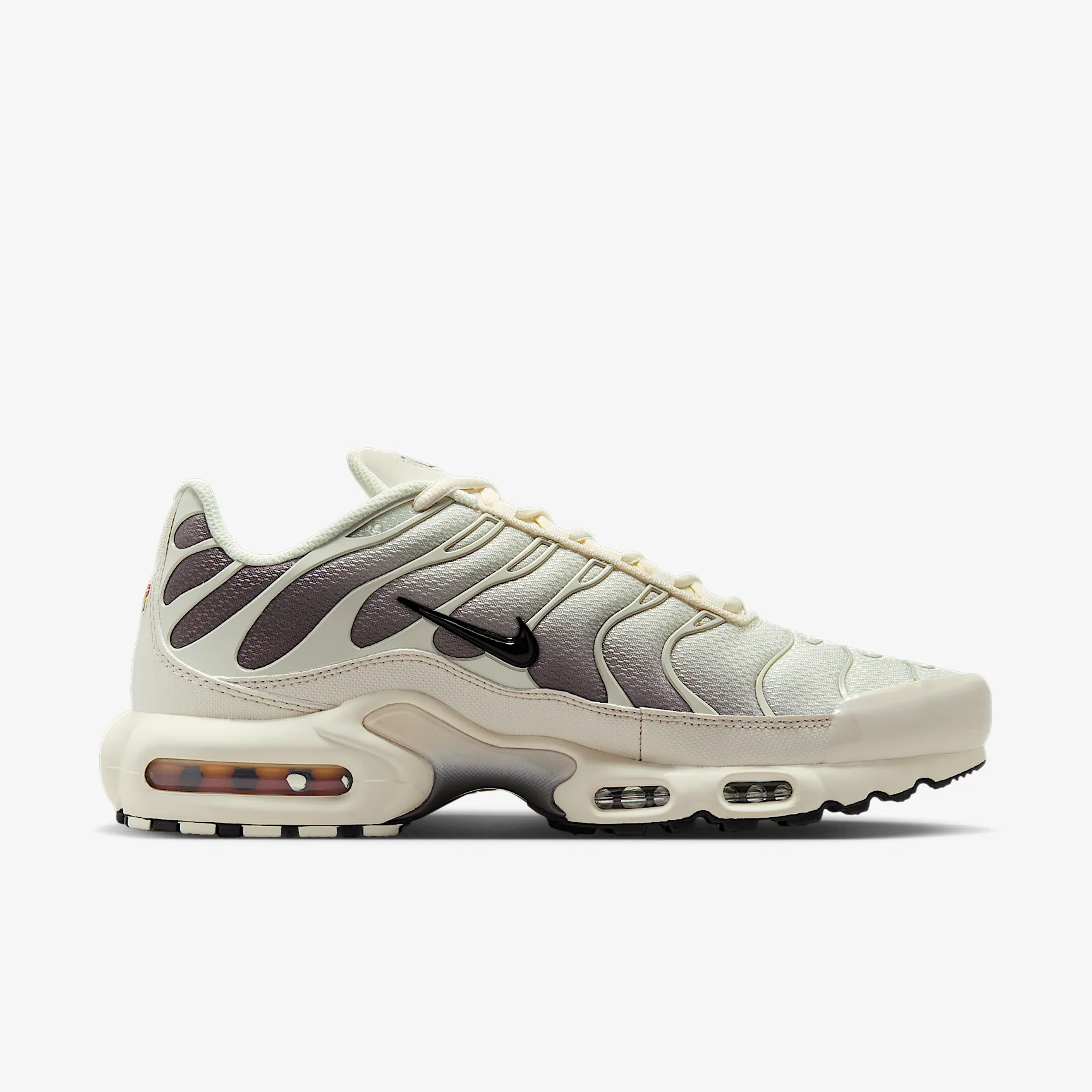 5C4F52_Nike-Air-Max-Plus_LIGHT-OREWOOD-BROWN_DM0032-106_img2