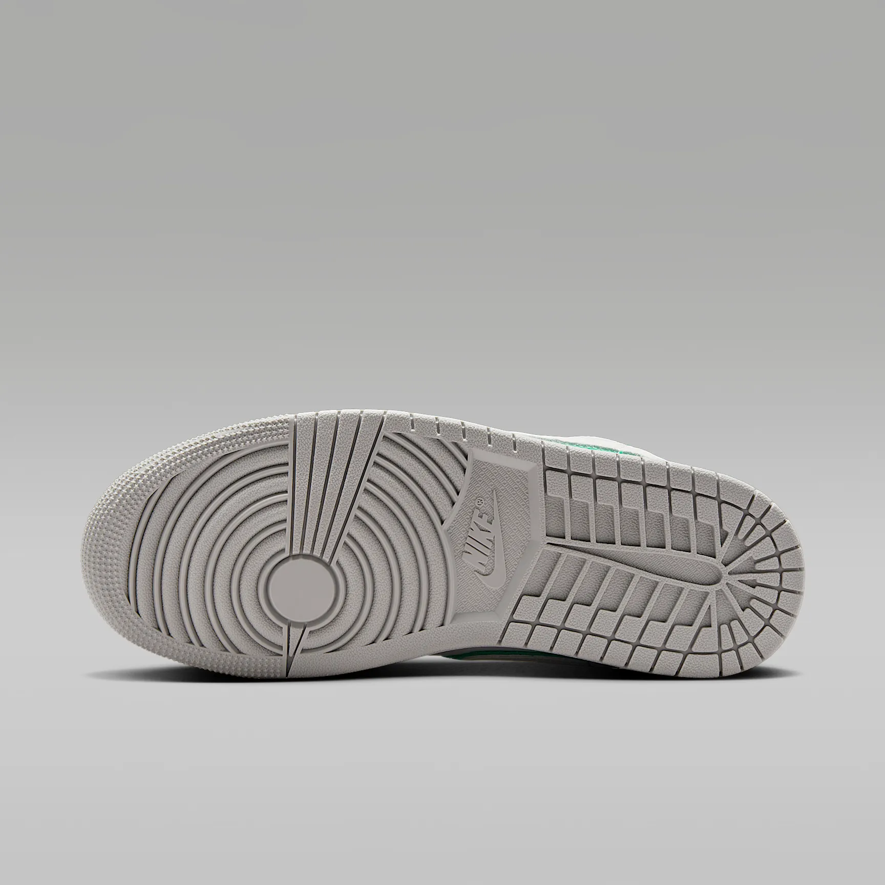 B0B0AF_Air-Jordan-1-Low-SE-WMNS_DISTRESSED-LIGHT-SMOKE-GREY_IH3369-077_img1