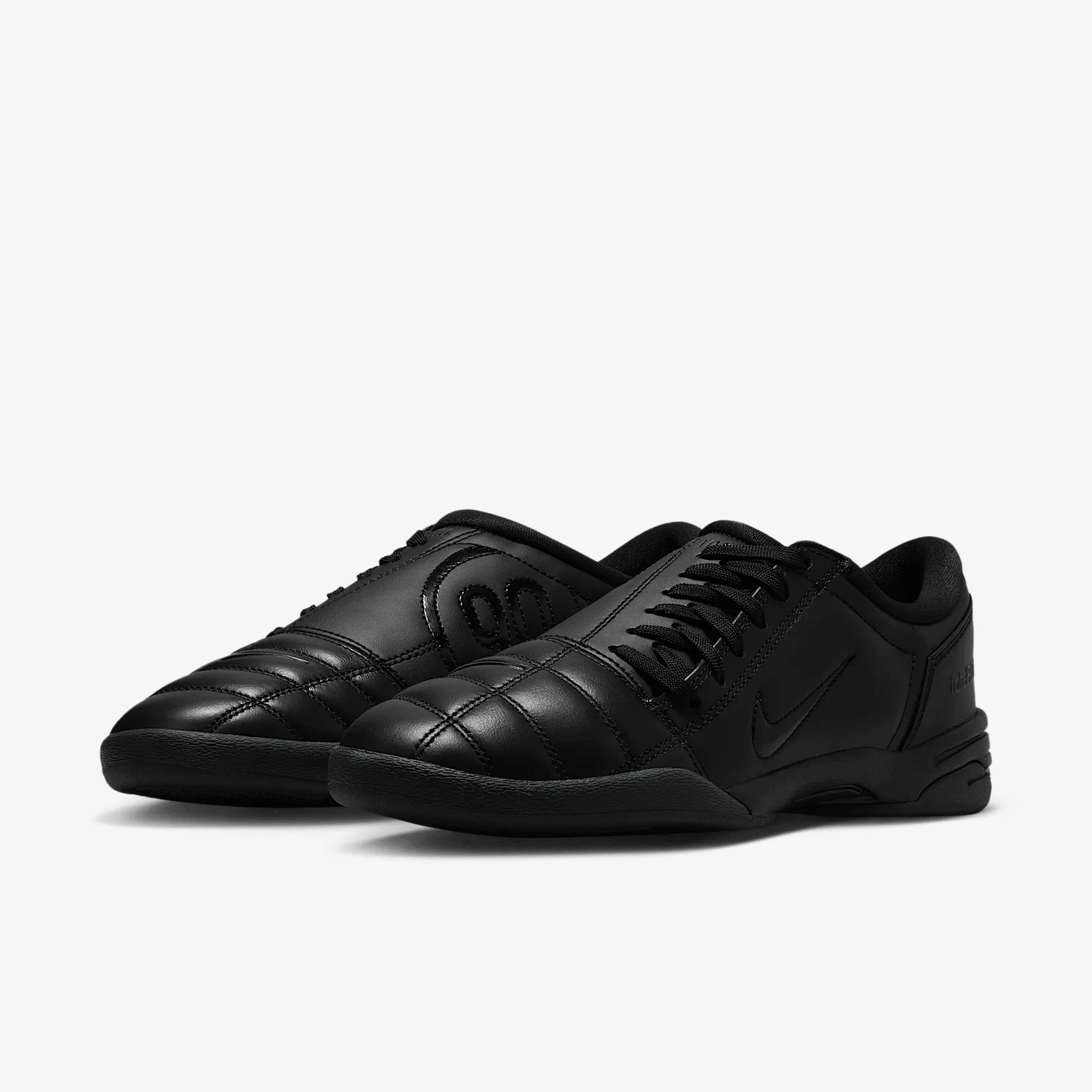 000000_Nike-Total-90-III-WMNS_TRIPLE-BLACK_IM4841-010_img4
