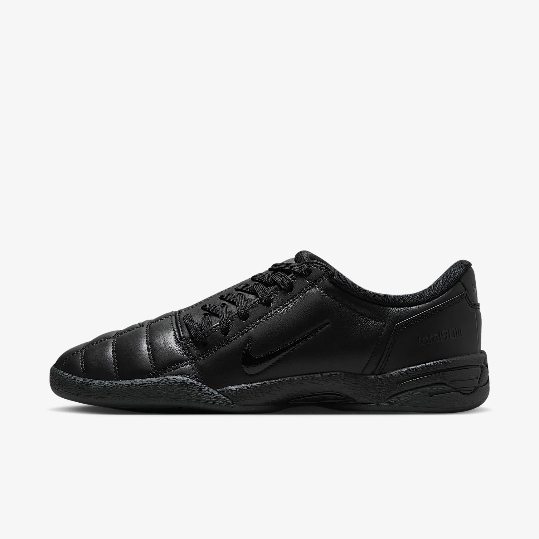 000000_Nike-Total-90-III-WMNS_TRIPLE-BLACK_IM4841-010_img0