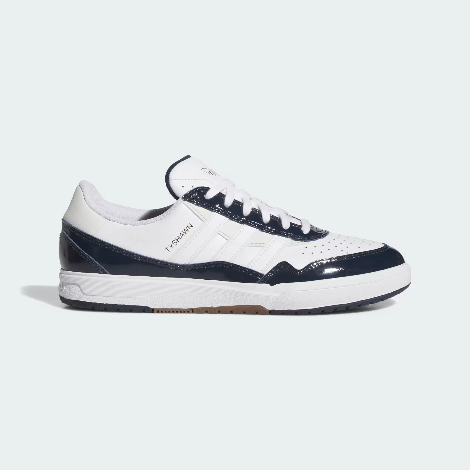 282D3B_adidas-Tyshawn-II_WHITE-COLLEGIATE-NAVY_JQ1131_img0