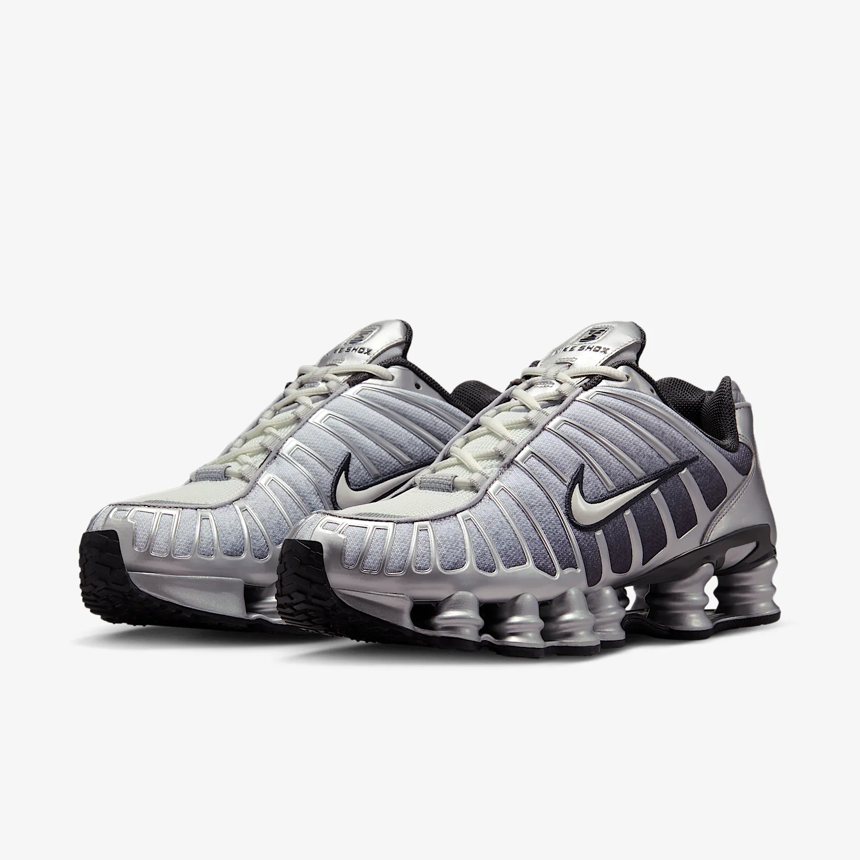 C4C4C4_Nike-Shox-TL_METALLIC-SILVER_IH4466-095_img4
