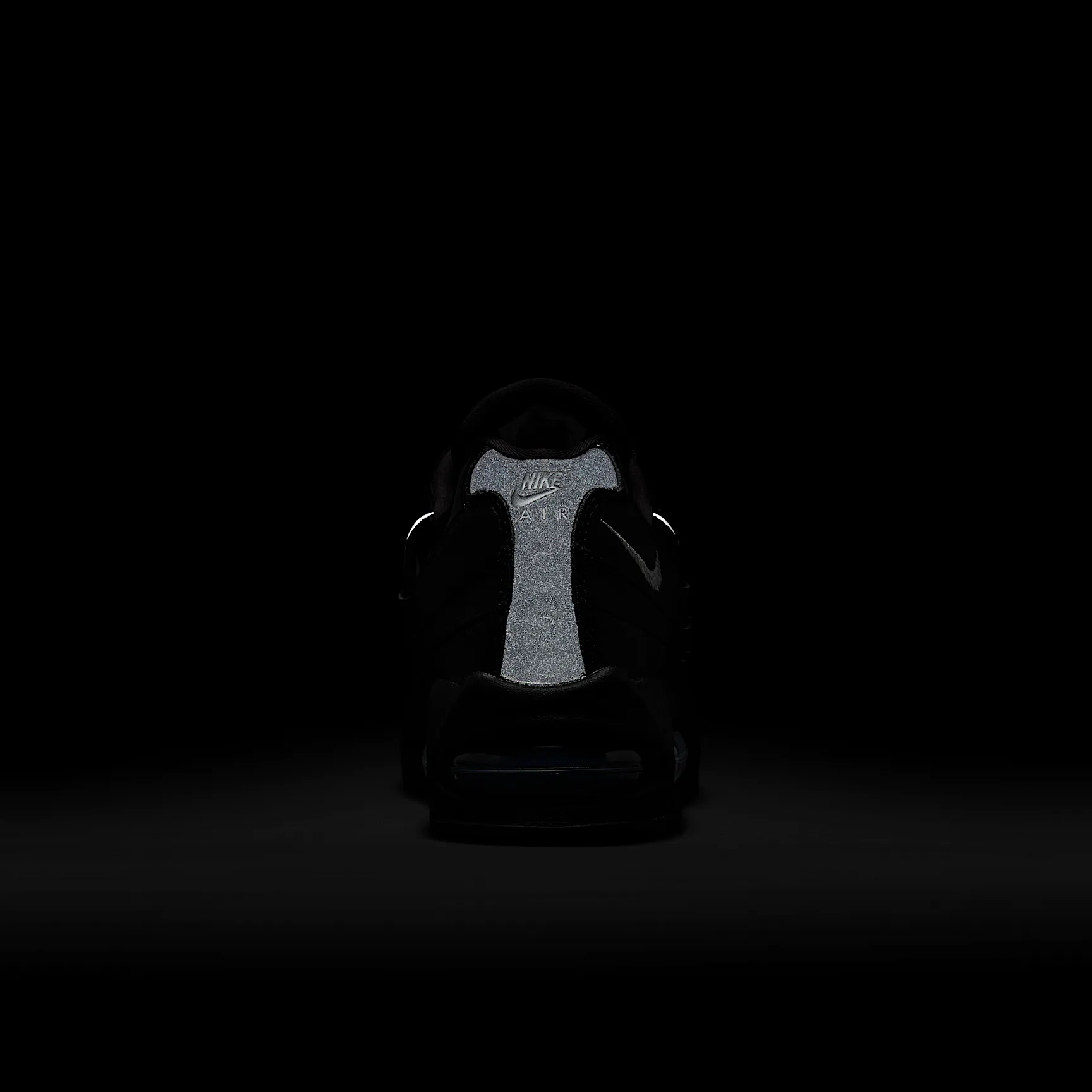 000000_Nike-Air-Max-95-Big-Bubble-WMNS_BLACK-PATENT_IB6397-001_img9