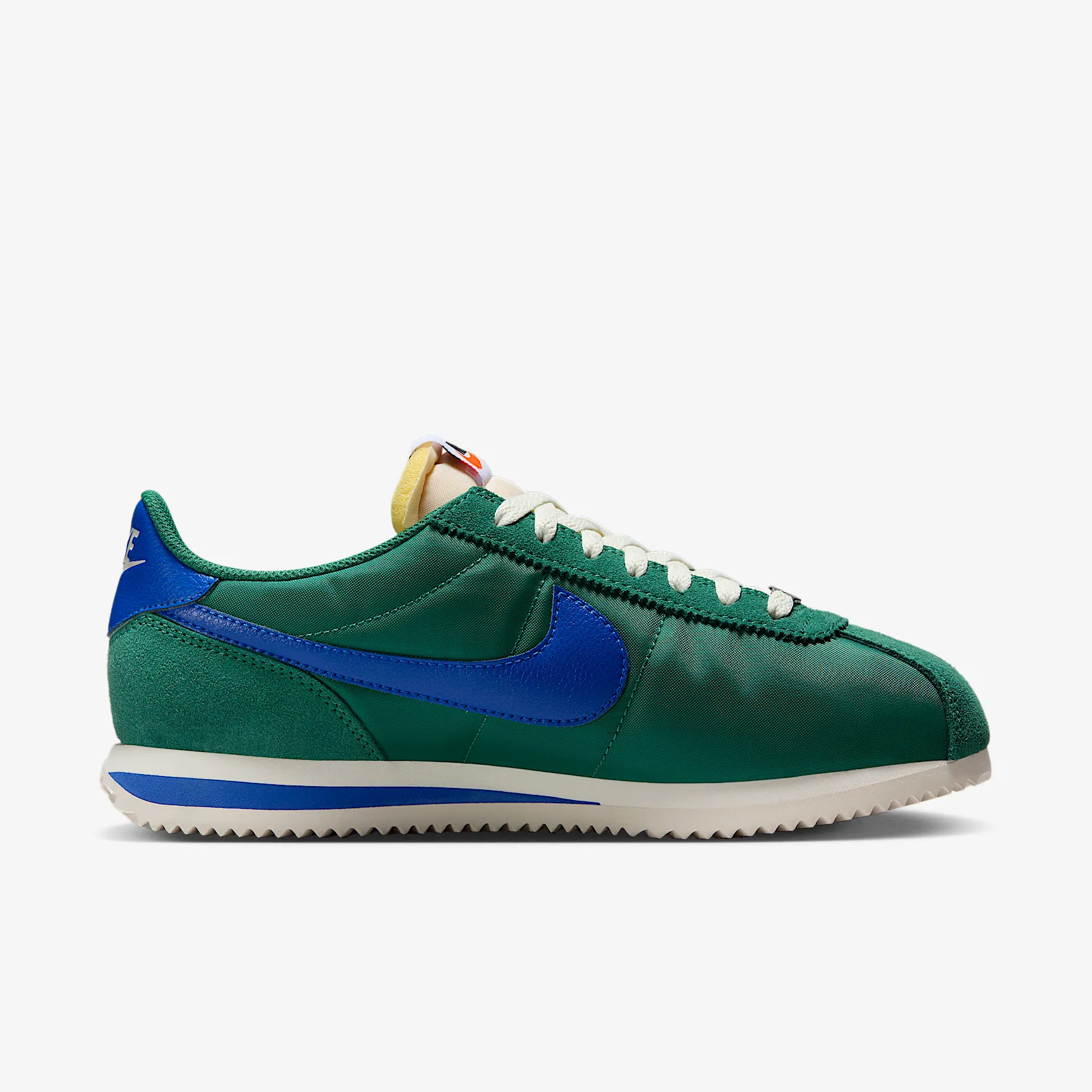 256758_Nike-Cortez-Textile-WMNS_EVERGREEN-AURA_IH2361-300_img2