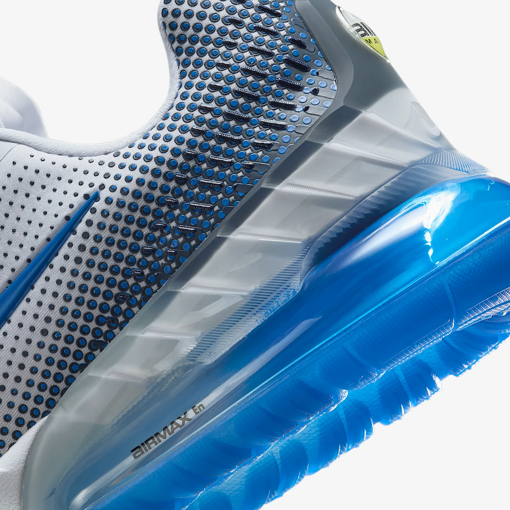 015CA4_Nike-Air-Max-Phoenix_WHITE-OBSIDIAN_FZ5307-101_img7