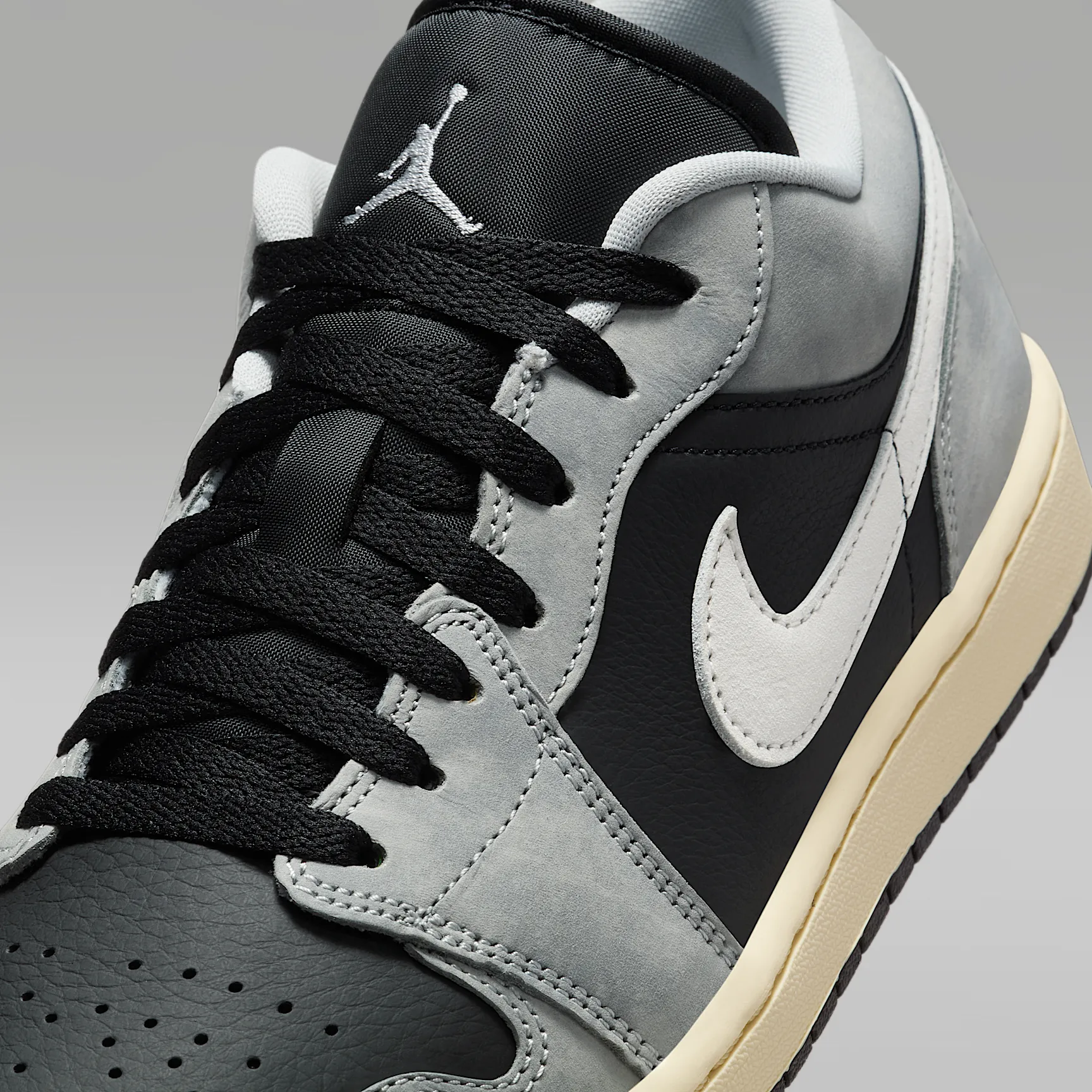 919594_Air-Jordan-1-Low-SE_LIGHT-SMOKE-GREY_HQ2010-012_img6
