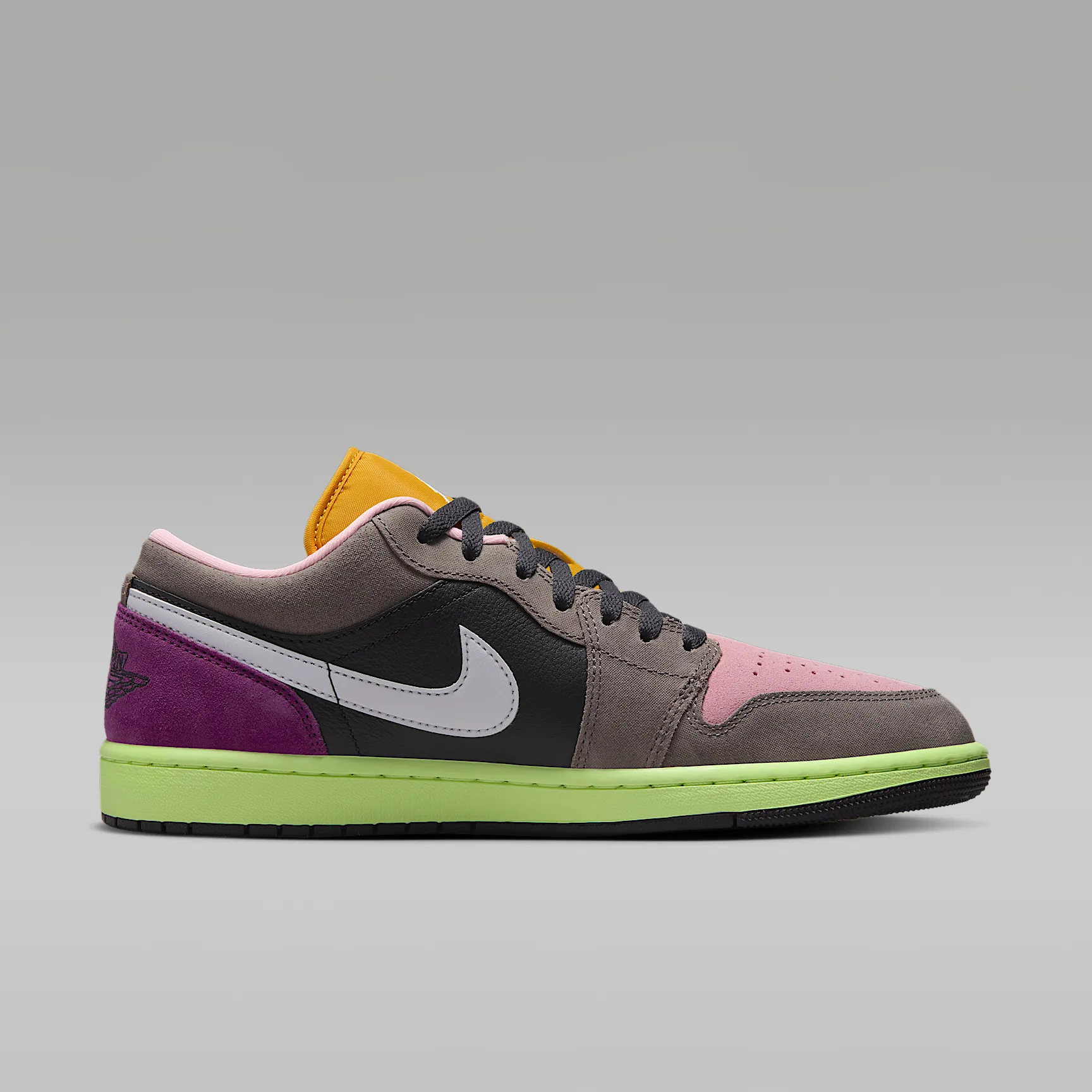 E8AC42_Air-Jordan-1-Low-SE_TOKYO-BIO-HACK_HQ2010-005_img2