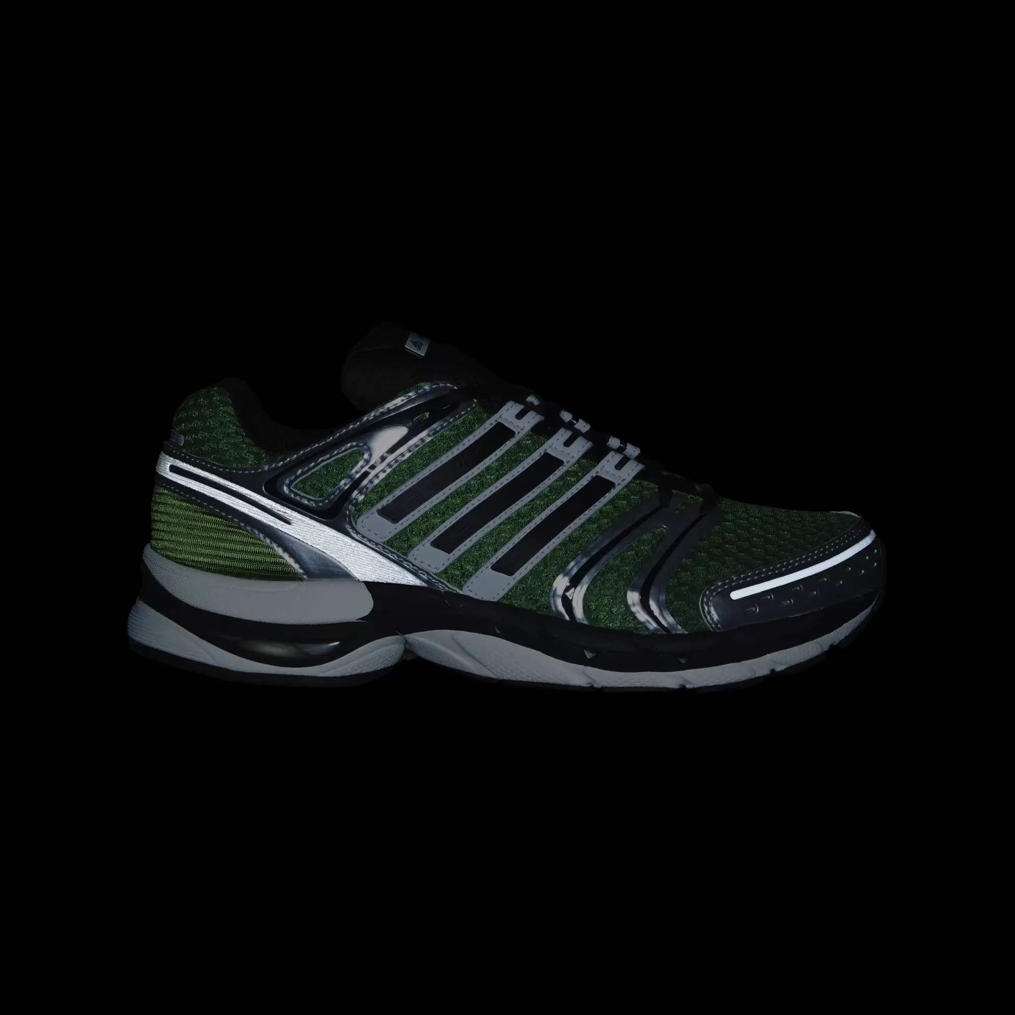 000000_adidas-Adistar-Control-5_SILVER-METALLIC_JS0041_img1