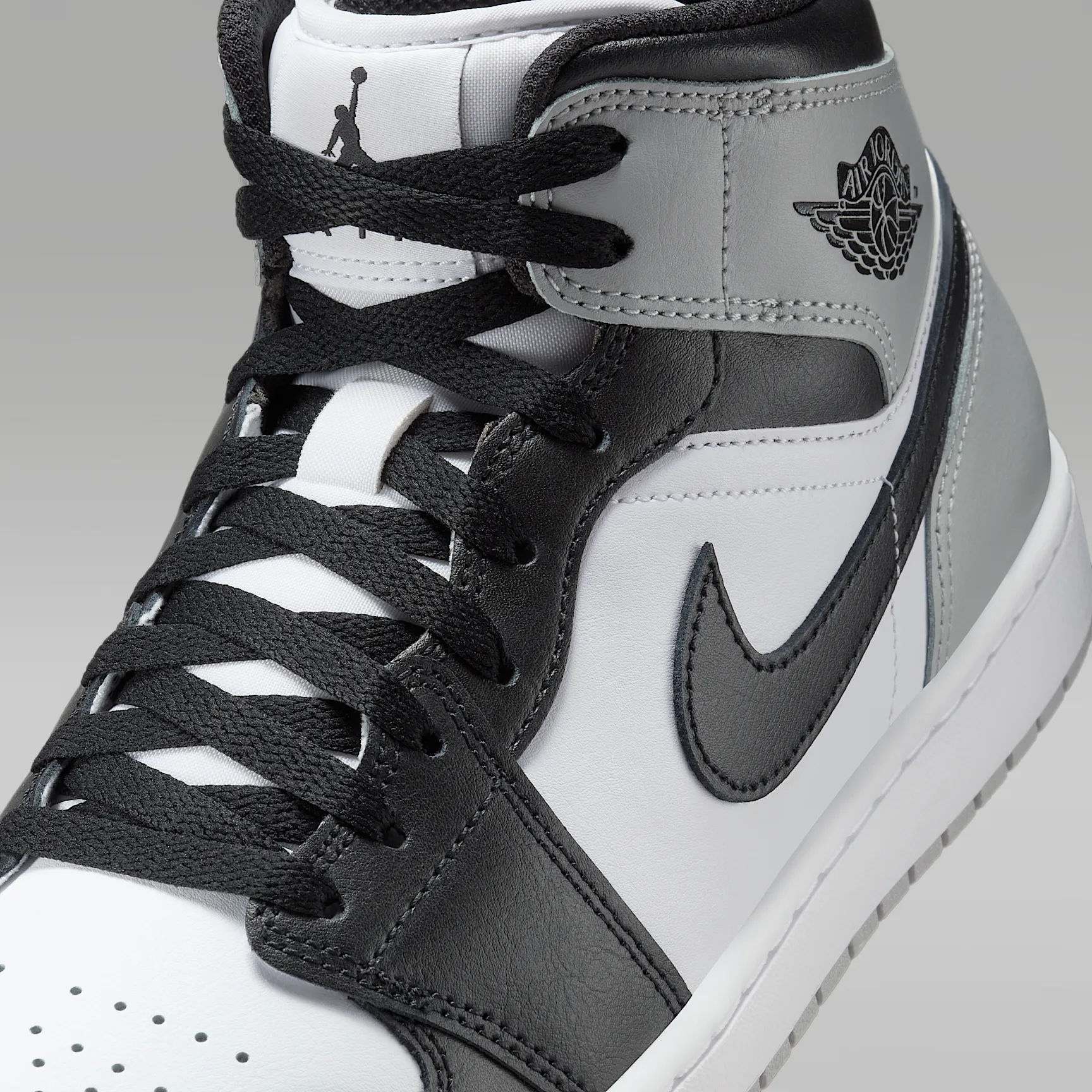 8E8E8E_Air-Jordan-1-Mid_BARONS_DQ8426-101_img7