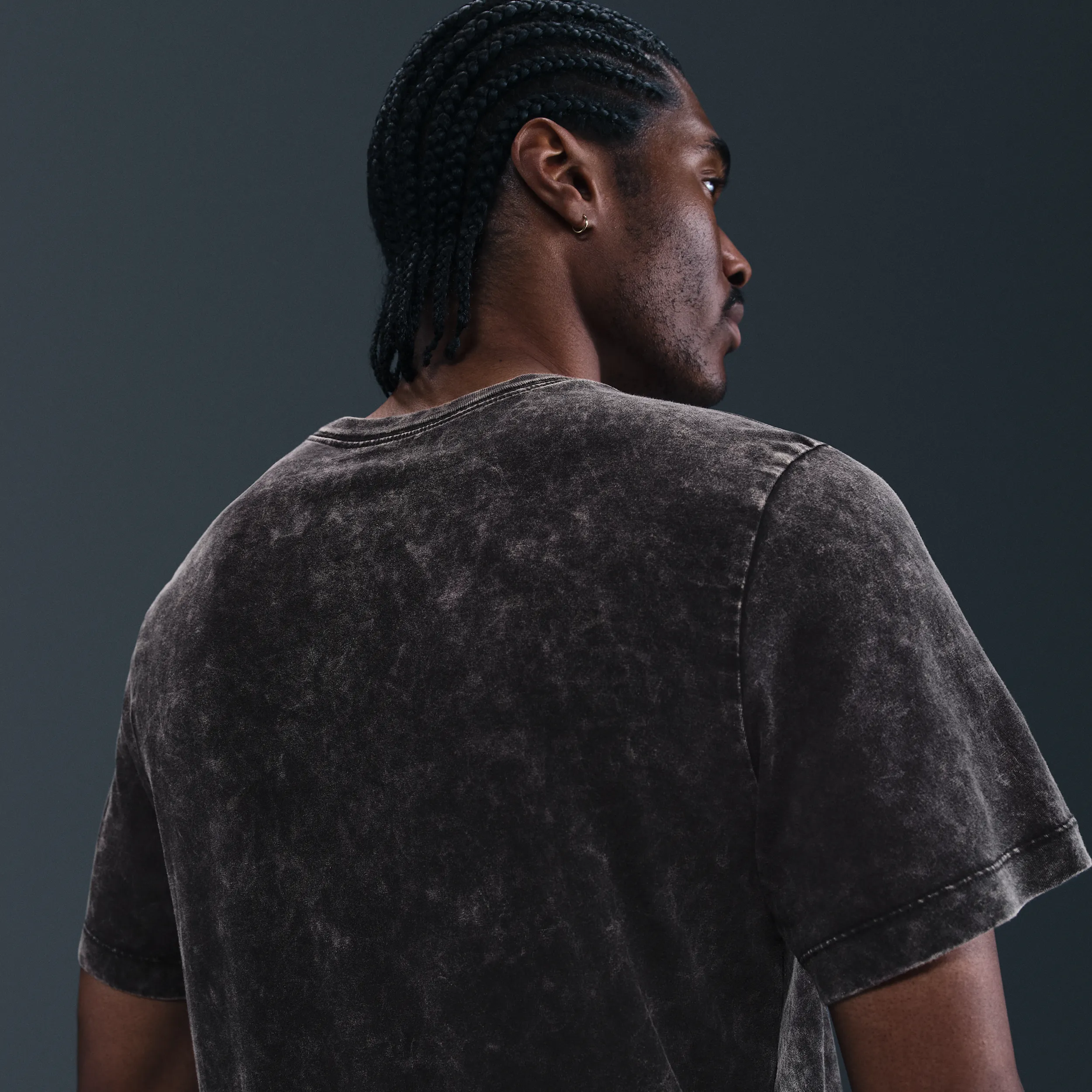262527_Nike-Sportswear-T-shirt_AM95-NEON-BLACK_HQ9277-010_img2